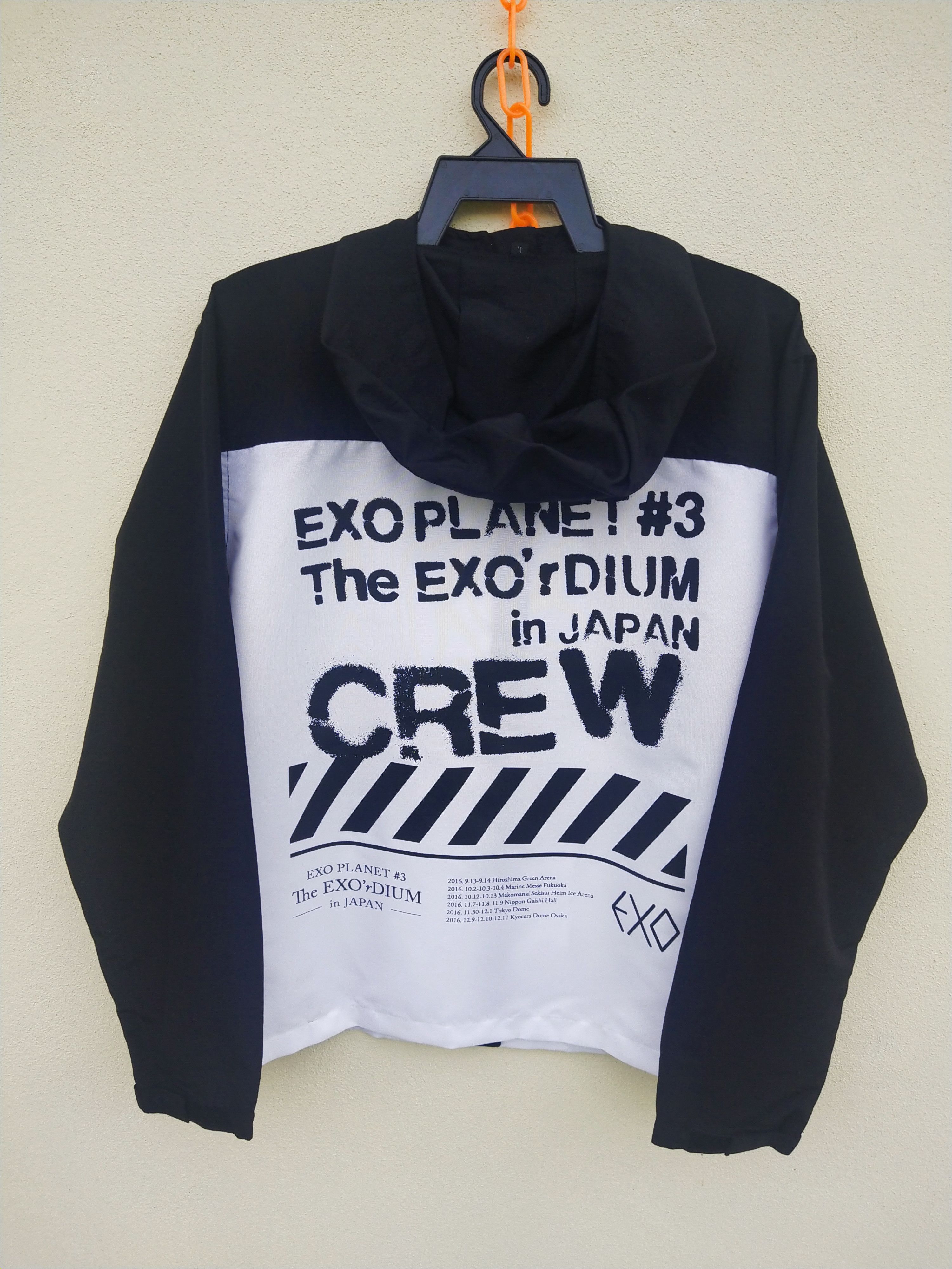 Japanese Brand 🔥 EXO Planet #3 The Exordium In Japan Crew Jacket Size US L / EU 52-54 / 3 - 1 Thumbnail