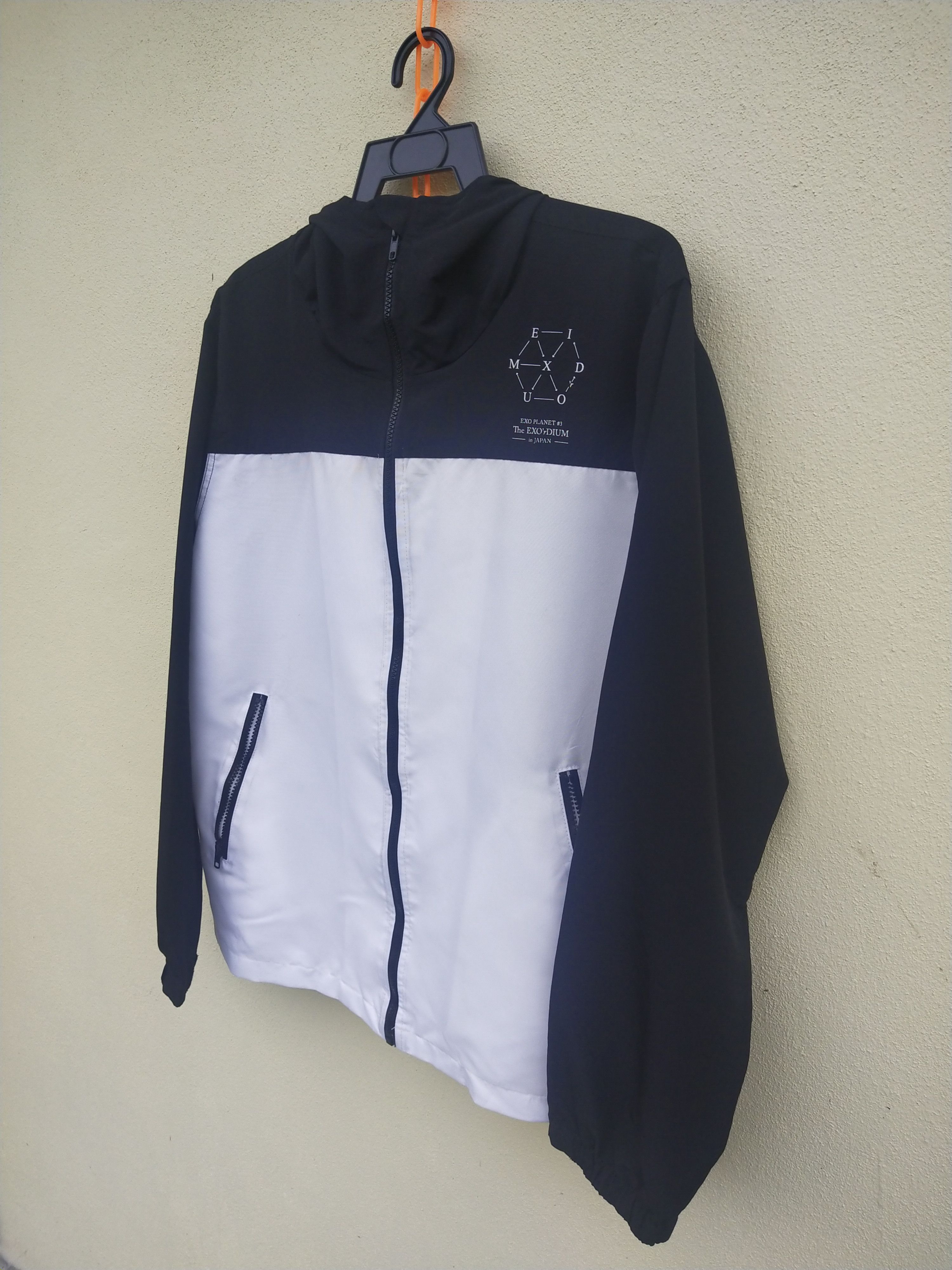 Japanese Brand 🔥 EXO Planet #3 The Exordium In Japan Crew Jacket Size US L / EU 52-54 / 3 - 5 Thumbnail