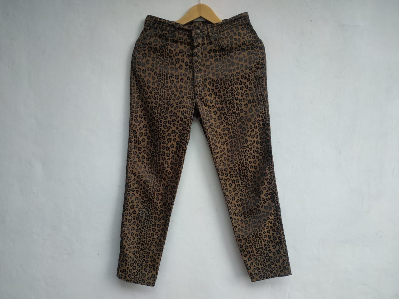 Fendi Women, Fendi Leopard Pants Size 28" / US 6 / IT 42 - 2 Thumbnail