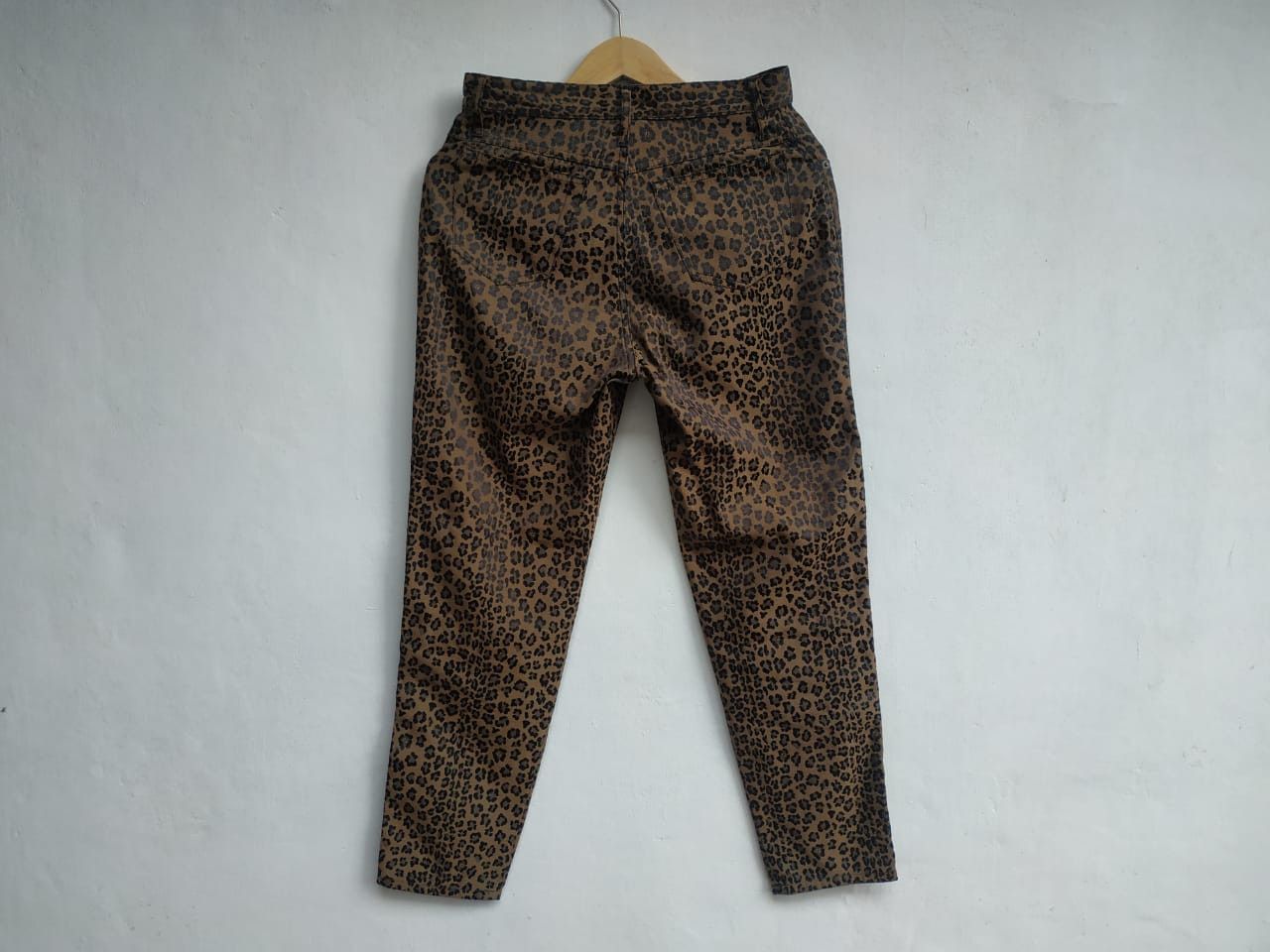 Fendi Women, Fendi Leopard Pants Size 28" / US 6 / IT 42 - 3 Thumbnail