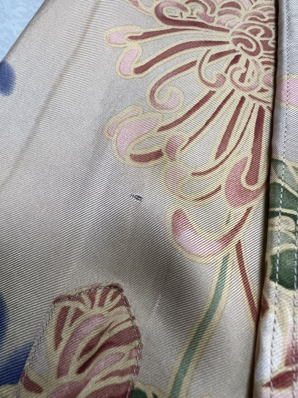 Gucci Gucci - Tom Ford - S/S 01’ - Floral Silk Shirt Size US XS / EU 42 / 0 - 23 Thumbnail