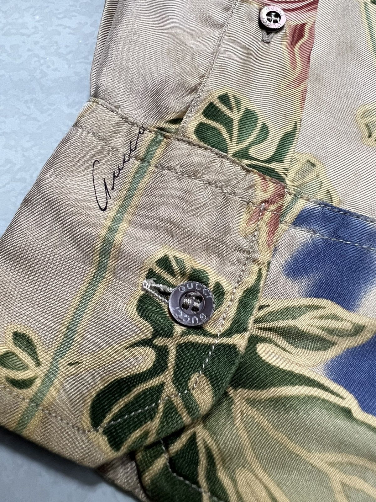 Gucci Gucci - Tom Ford - S/S 01’ - Floral Silk Shirt Size US XS / EU 42 / 0 - 18 Thumbnail