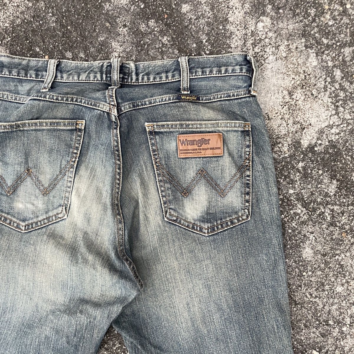 Wrangler Vintage Wrangler Distressed Denim Jeans Size US 33 - 9 Thumbnail