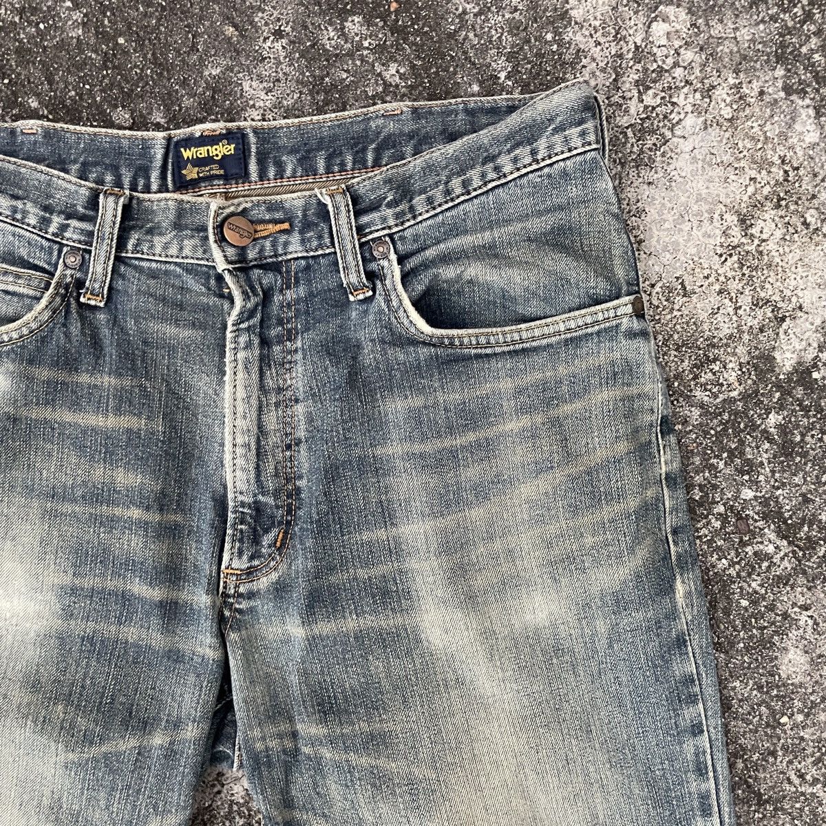 Wrangler Vintage Wrangler Distressed Denim Jeans Size US 33 - 2 Thumbnail