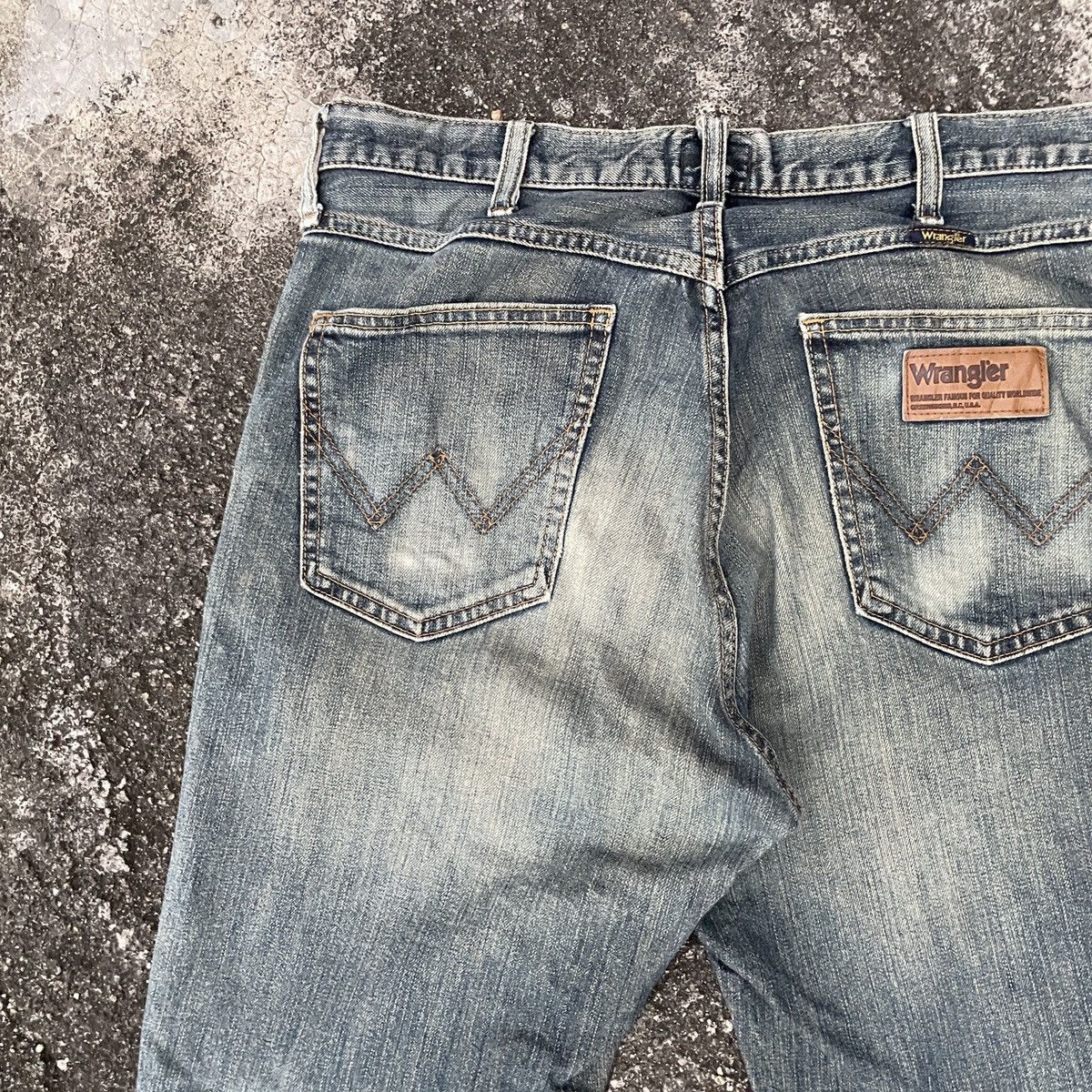 Wrangler Vintage Wrangler Distressed Denim Jeans Size US 33 - 10 Thumbnail