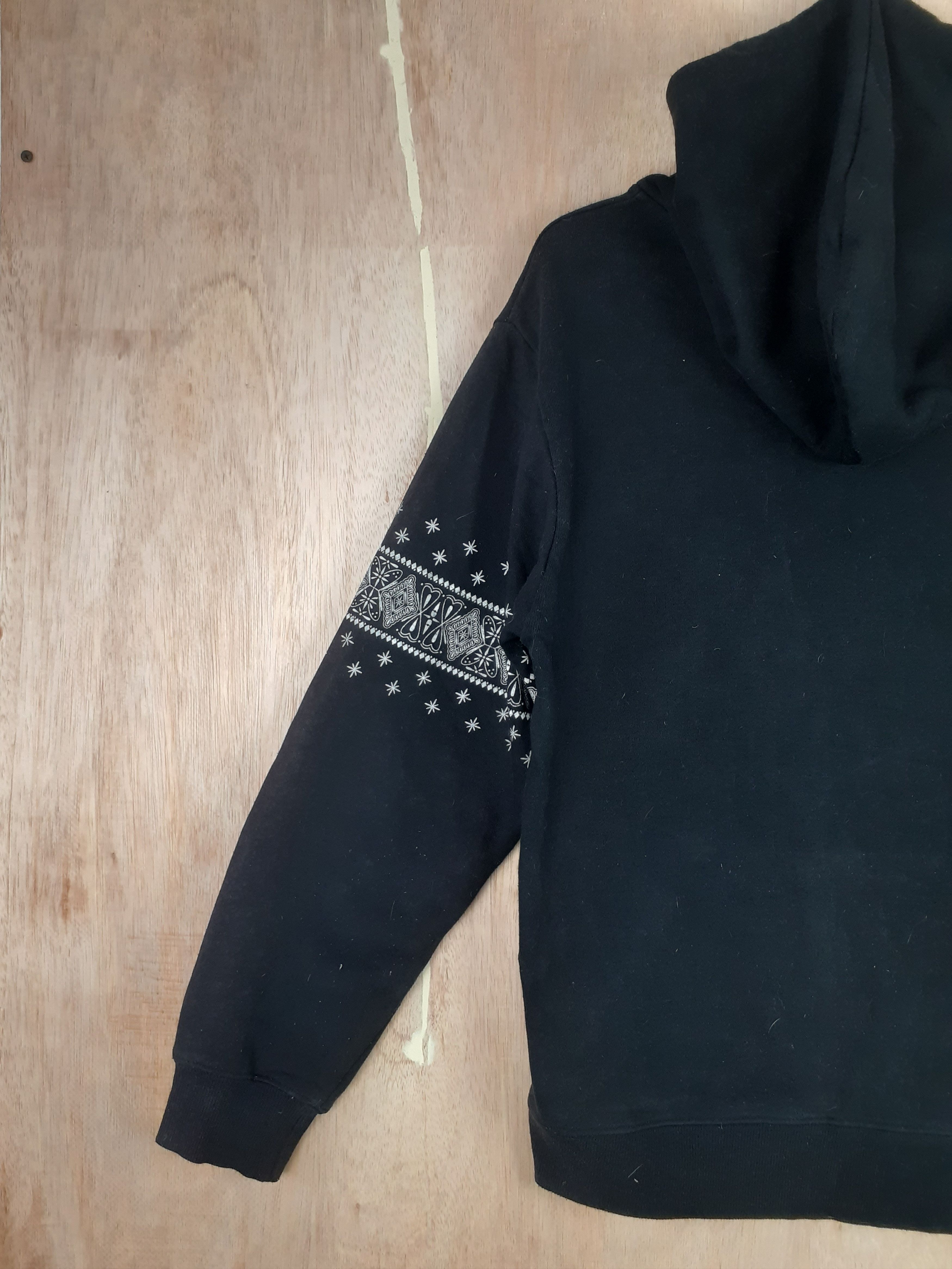 Japanese Brand Manhole (Stay Fresh) black art sweater #2897 Size US M / EU 48-50 / 2 - 11 Thumbnail