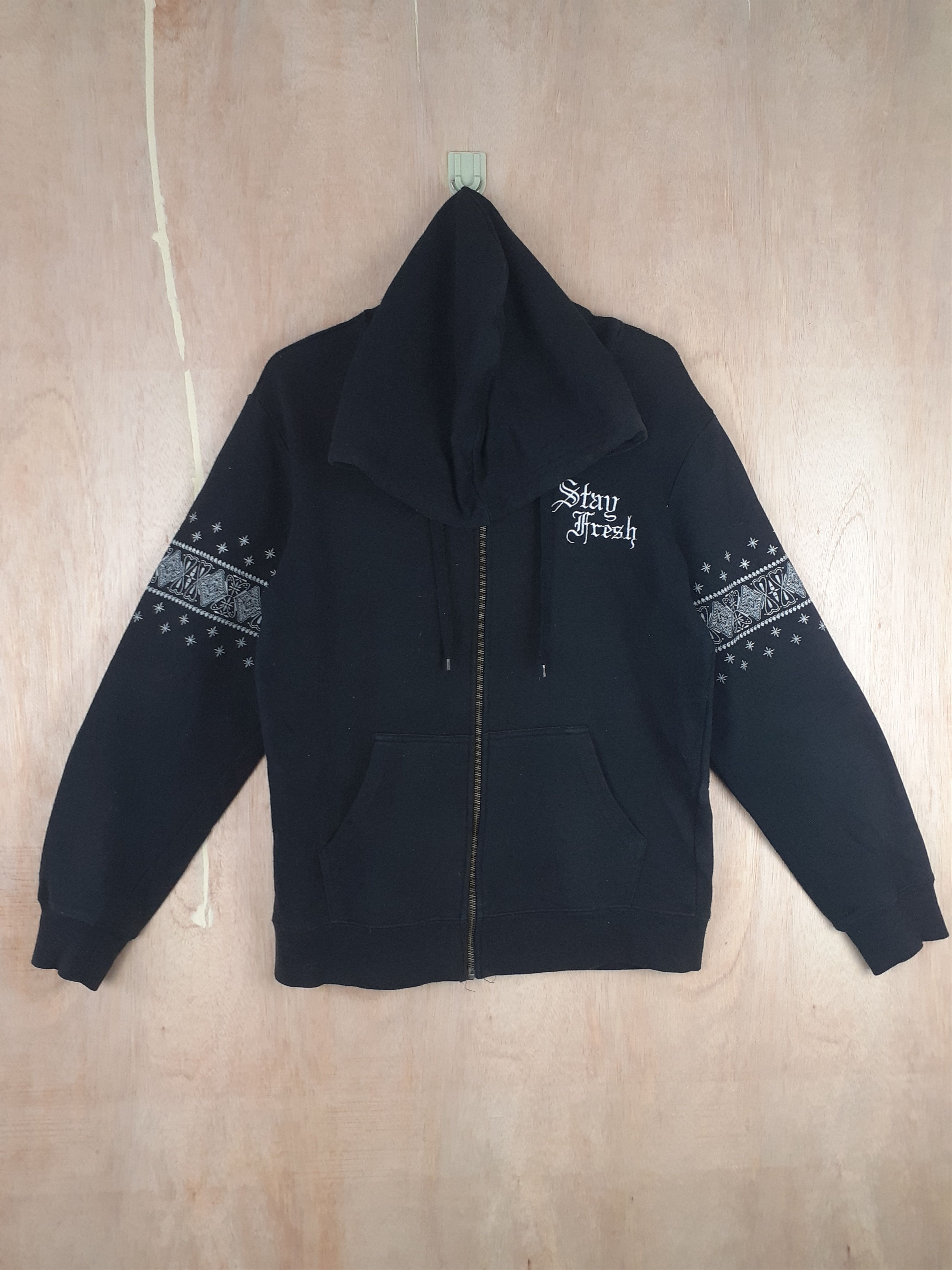 Japanese Brand Manhole (Stay Fresh) black art sweater #2897 Size US M / EU 48-50 / 2 - 1 Thumbnail