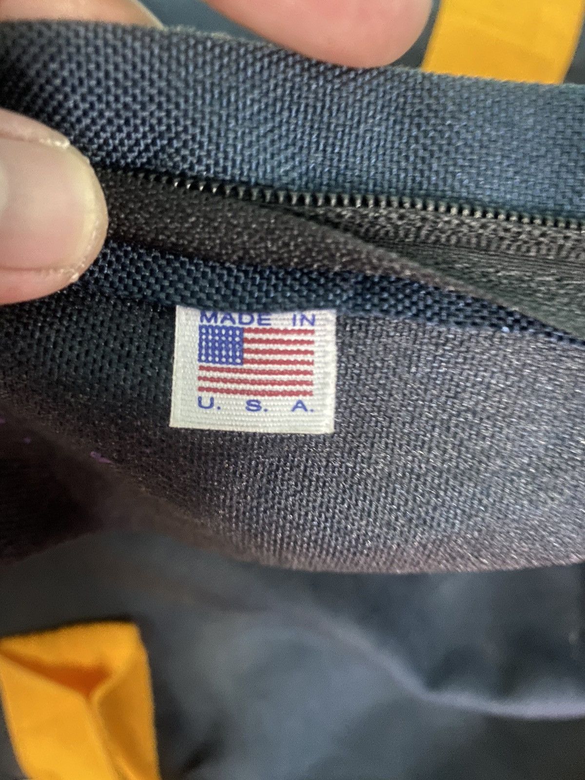 Vans MADE IN USA VINTAGE 90s VANS TRAVEL BAG Size ONE SIZE - 14 Thumbnail