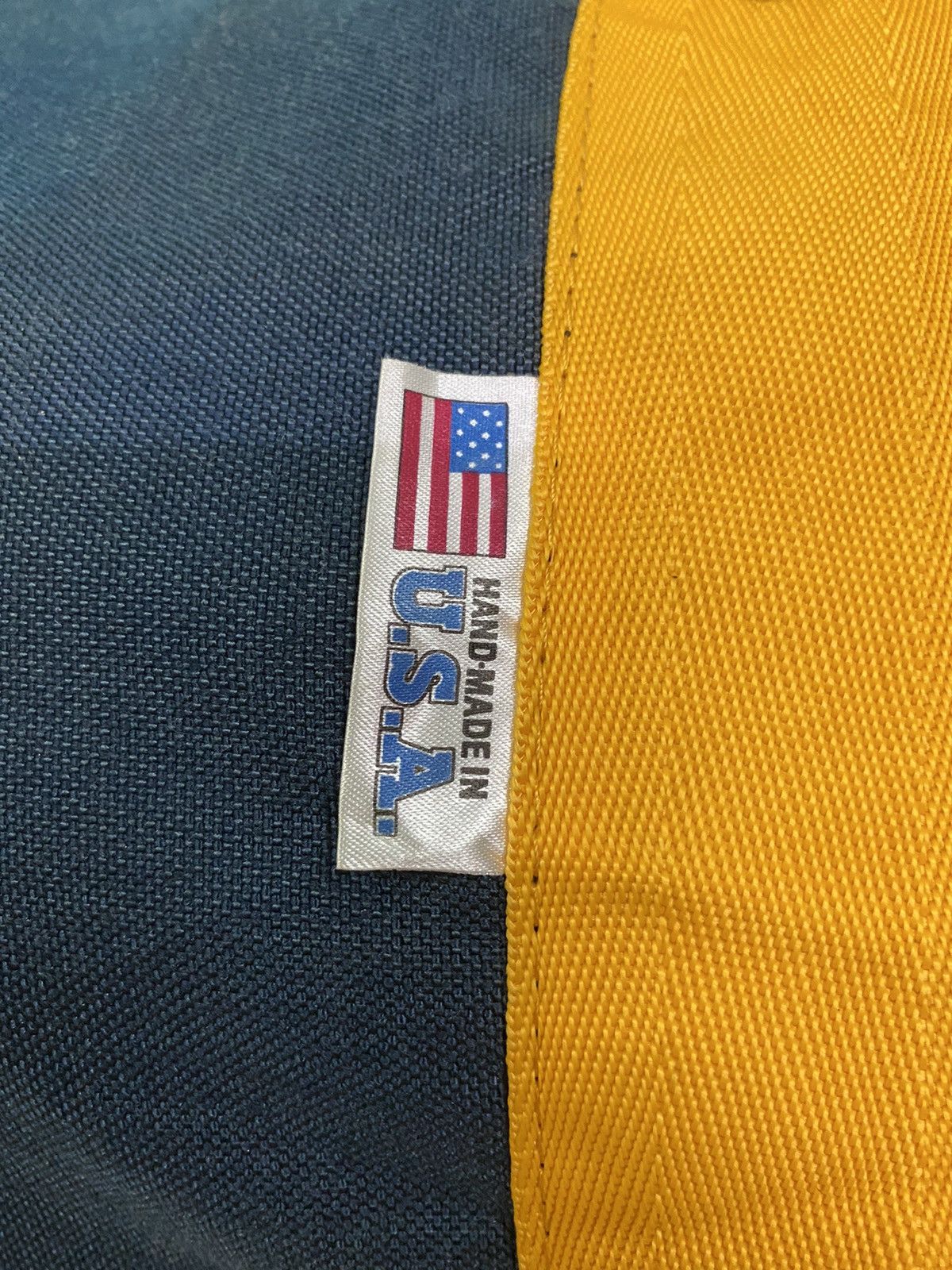 Vans MADE IN USA VINTAGE 90s VANS TRAVEL BAG Size ONE SIZE - 16 Thumbnail
