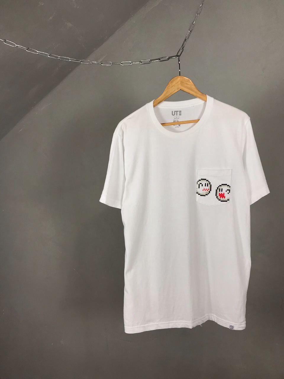 Nintendo × Uniqlo Uniqlo X Nintendo White Streetwear Tee Size US L / EU 52-54 / 3 - 1 Thumbnail