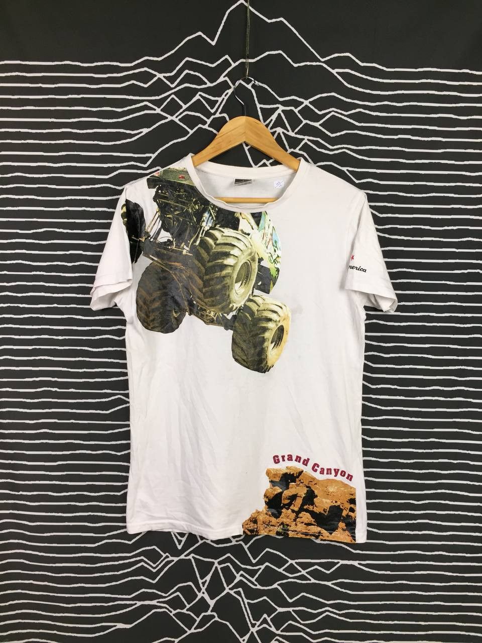 Vintage Big America McDonalds Big Foot Graphic Tee Size US M / EU 48-50 / 2 - 1 Thumbnail