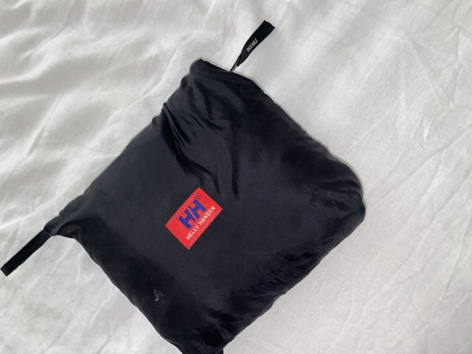 Helly Hansen Helly Hansen Men's Packable Hooded Waterproof Jacket | Grailed