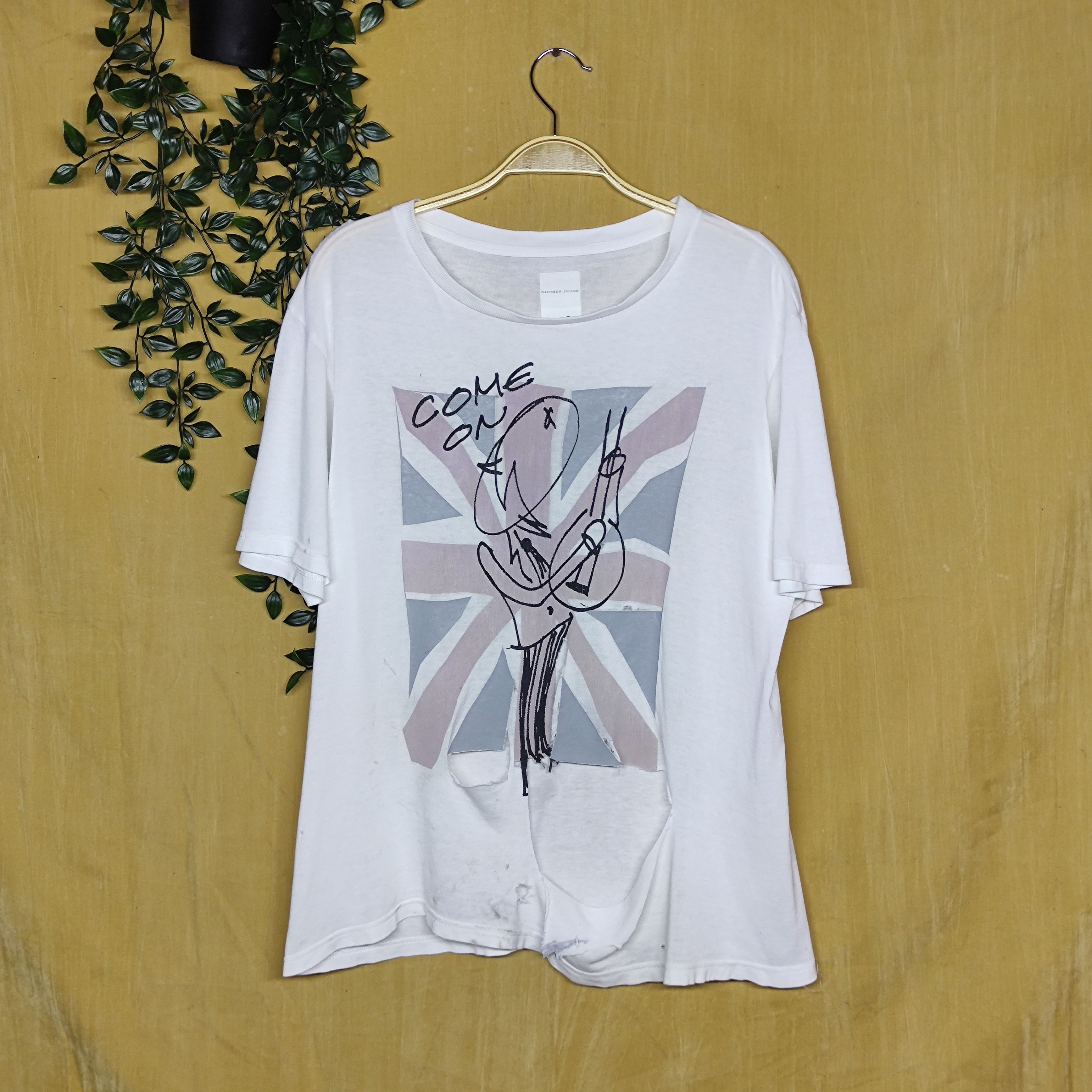 Number (N)ine Number (N)ine Come on British flag DISTRESSED Size US M / EU 48-50 / 2 - 1 Thumbnail