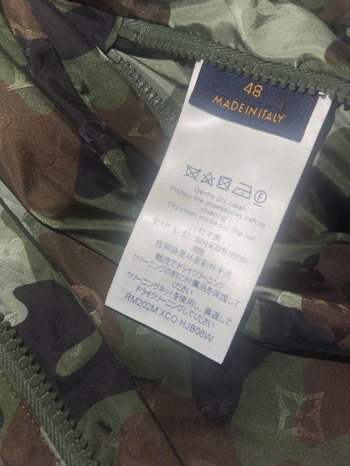 Louis Vuitton Louis Vuitton CAMO WINDBREAKER Size US M / EU 48-50 / 2 - 8 Thumbnail
