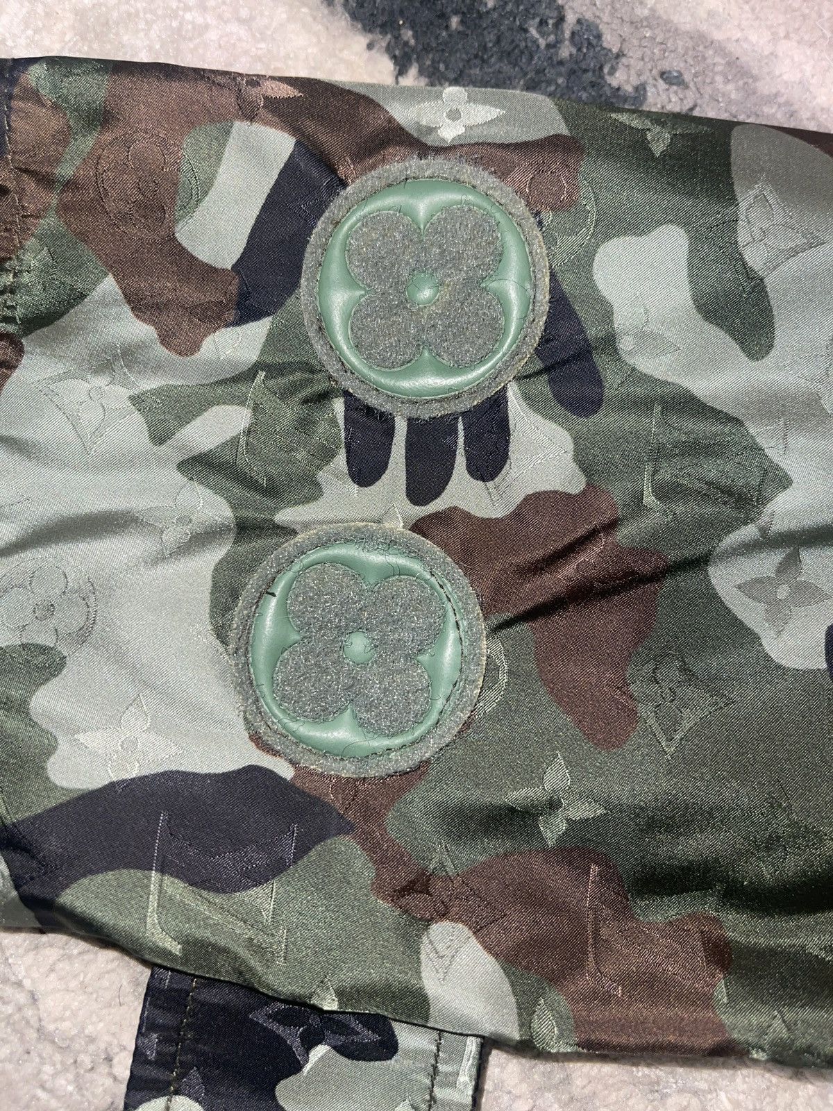 Louis Vuitton Louis Vuitton CAMO WINDBREAKER Size US M / EU 48-50 / 2 - 6 Thumbnail
