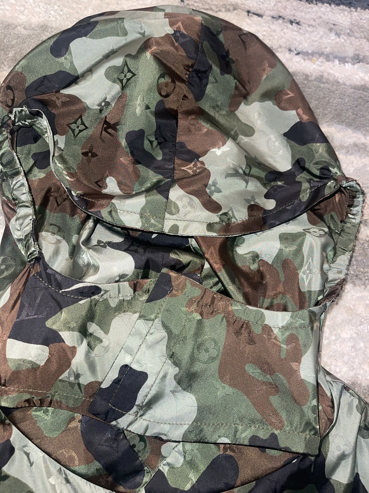 Louis Vuitton Louis Vuitton CAMO WINDBREAKER Size US M / EU 48-50 / 2 - 4 Thumbnail