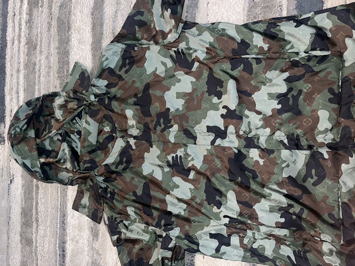 Louis Vuitton Louis Vuitton CAMO WINDBREAKER Size US M / EU 48-50 / 2 - 1 Thumbnail