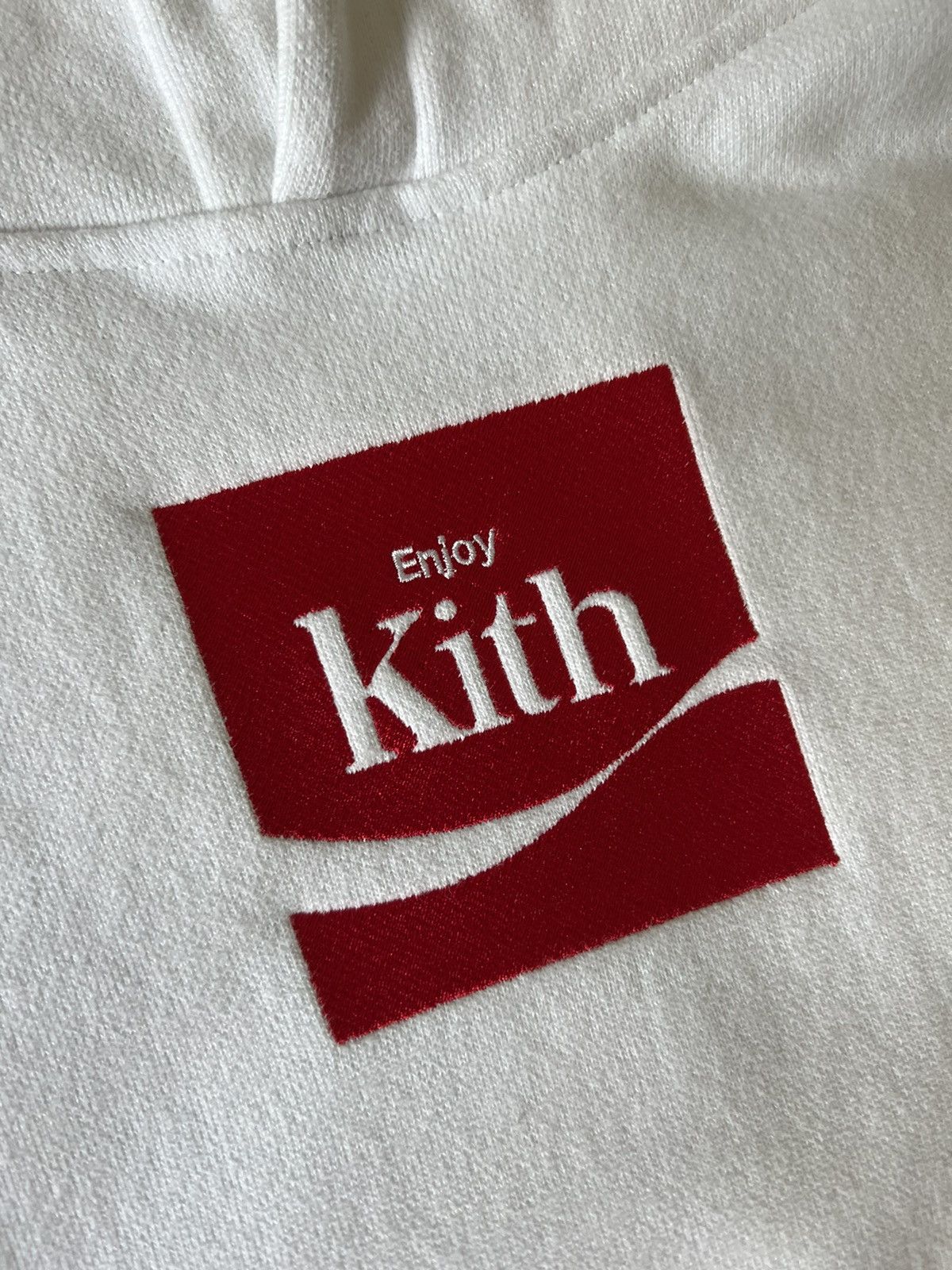 Coca Cola × Kith Kith Coca Cola Enjoy Kith Hoodie White Size US L / EU 52-54 / 3 - 3 Thumbnail