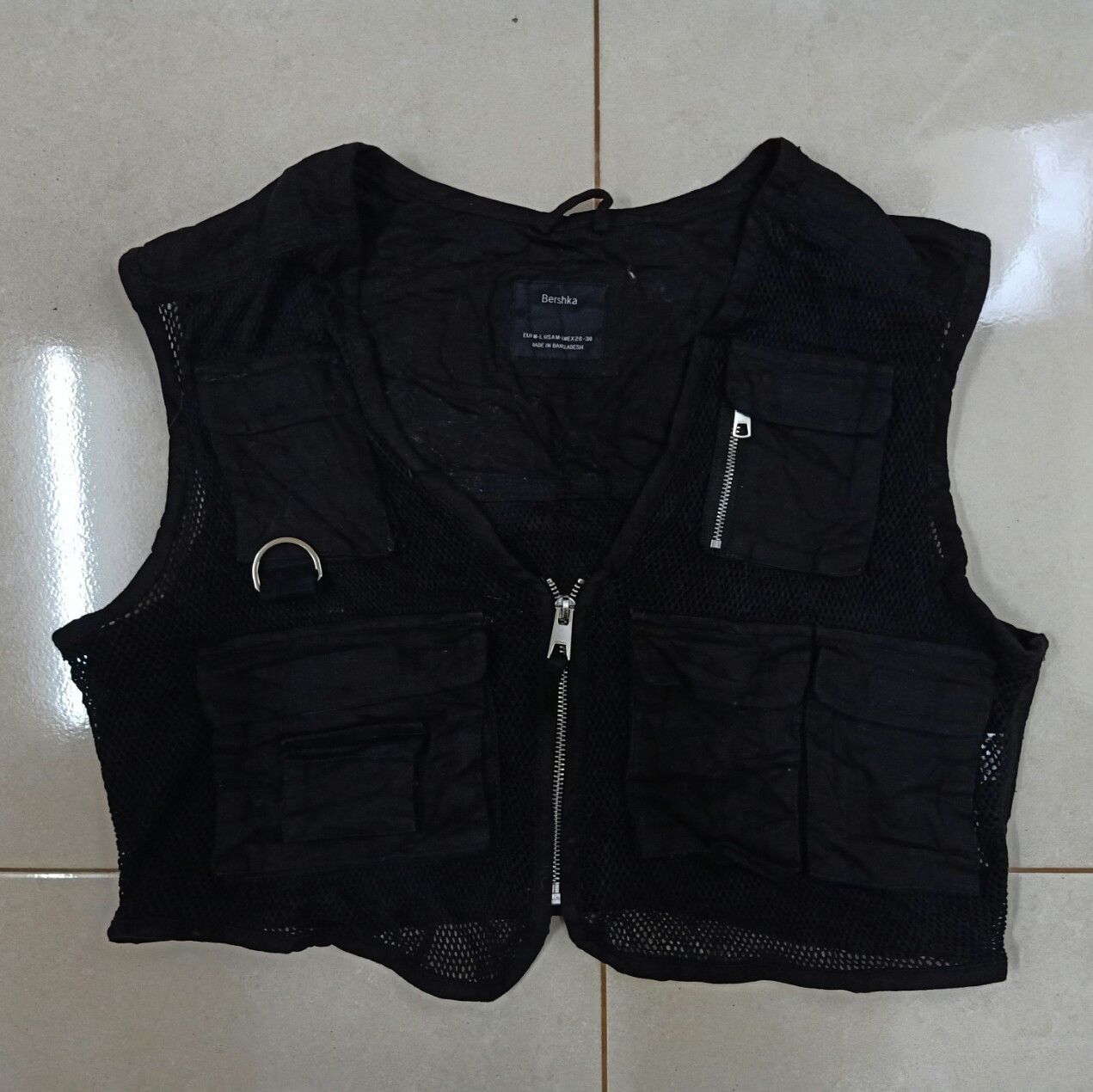 Bershka BERSHKA Black Multipockets Mesh Zipper Tactical Vests. Size US M / EU 48-50 / 2 - 4 Thumbnail