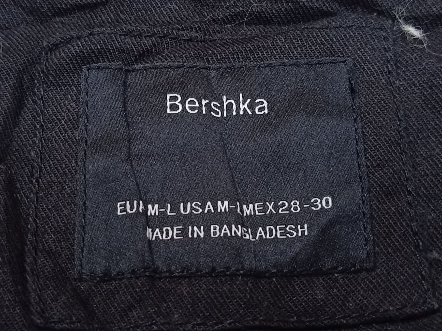 Bershka BERSHKA Black Multipockets Mesh Zipper Tactical Vests. Size US M / EU 48-50 / 2 - 5 Thumbnail
