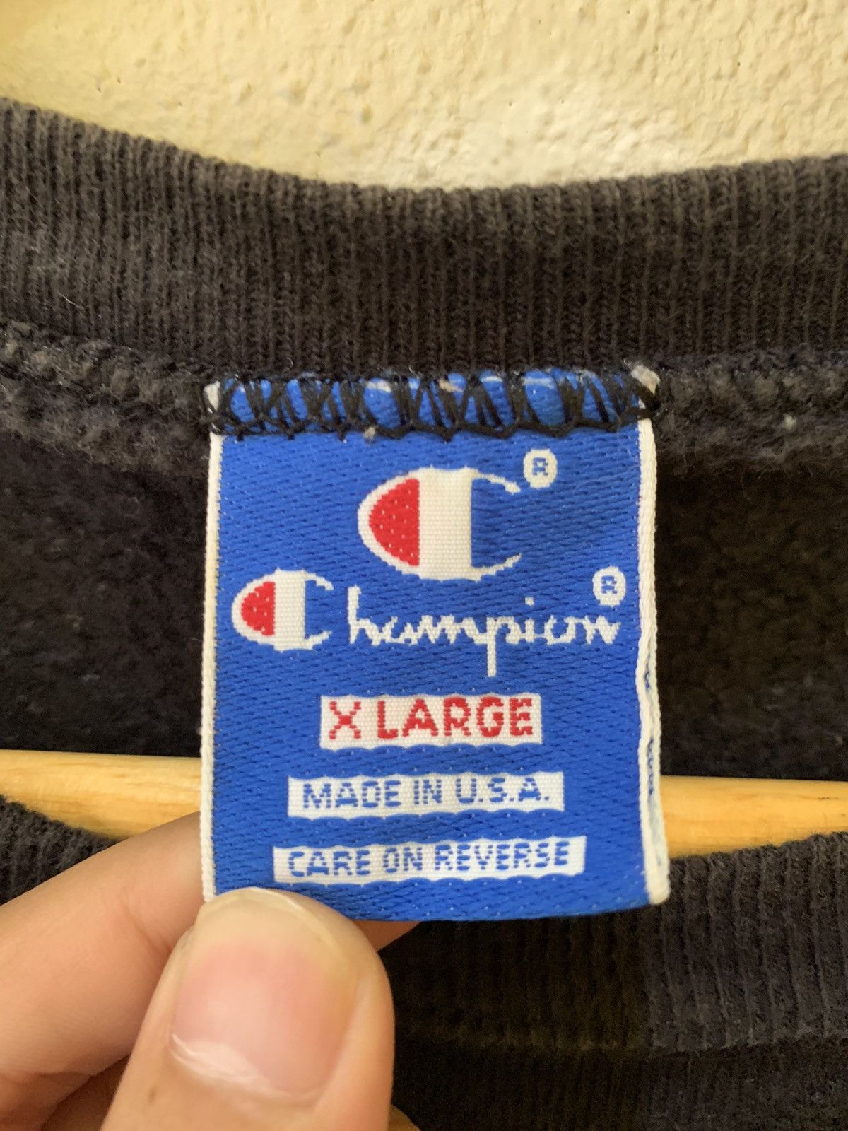 Champion VINTAGE 90s CHAMPIONS USA BASKETBALL RARE SWEATSHIRT Size US XL / EU 56 / 4 - 7 Thumbnail