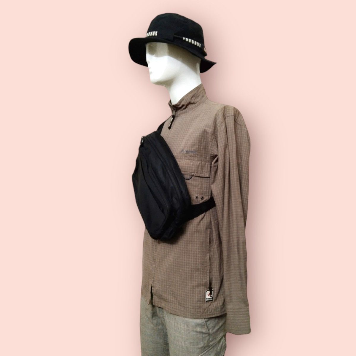 Japanese Brand × Jun Takahashi × Uniqlo UNIQLO X CORDURA FABRIC HIP/WAIST BAG/BODYBAG Size ONE SIZE - 3 Thumbnail