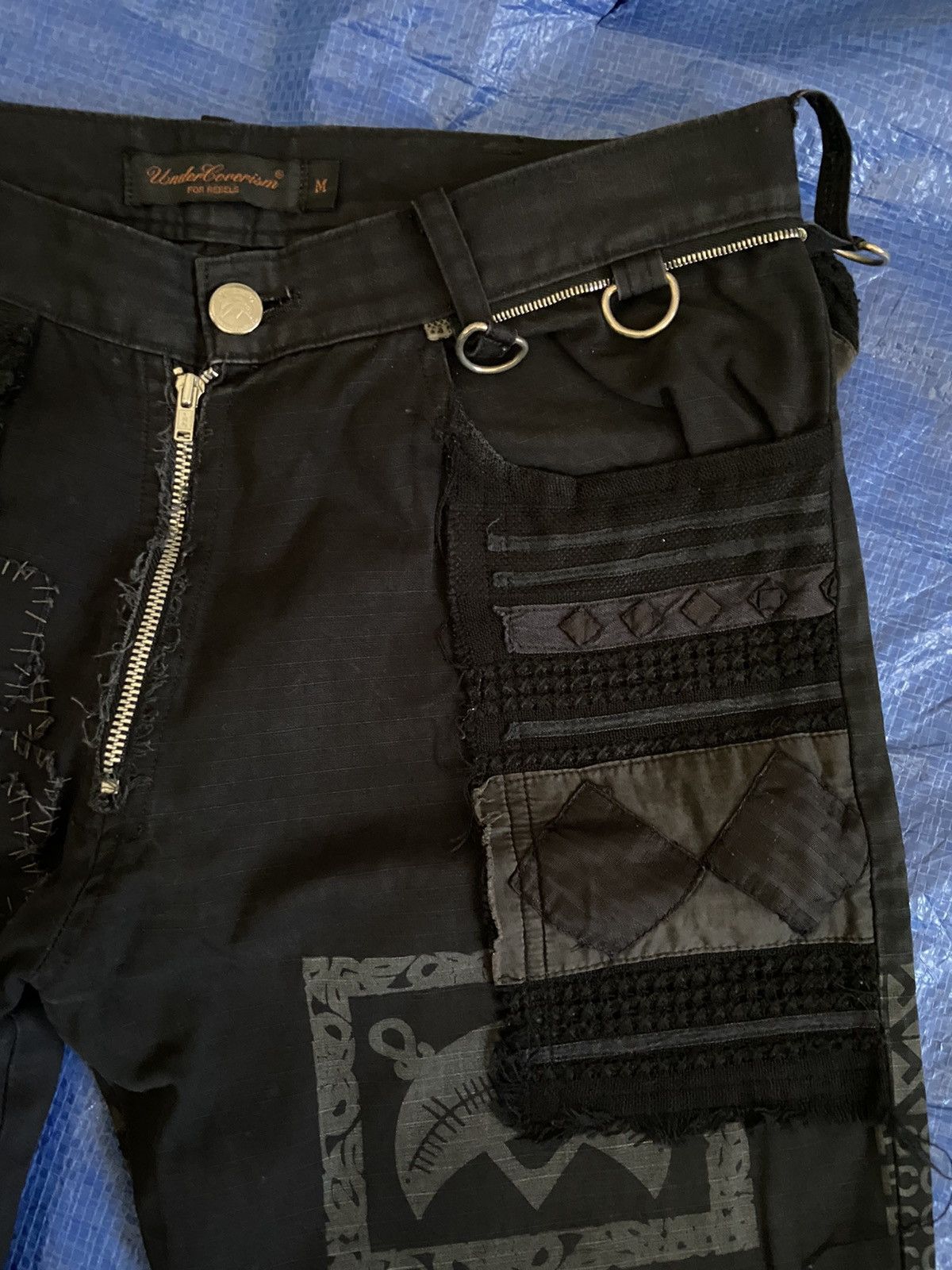 Jun Takahashi × Undercover 2003 Undercover “Scab” Peace Not Compromise Cargo Pants Size US 30 / EU 46 - 4 Thumbnail