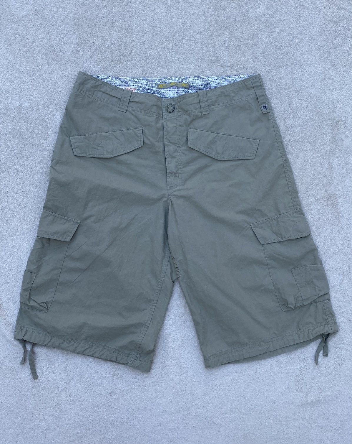 Oneill Oneill vintage multi pocket cargo shorts | Grailed