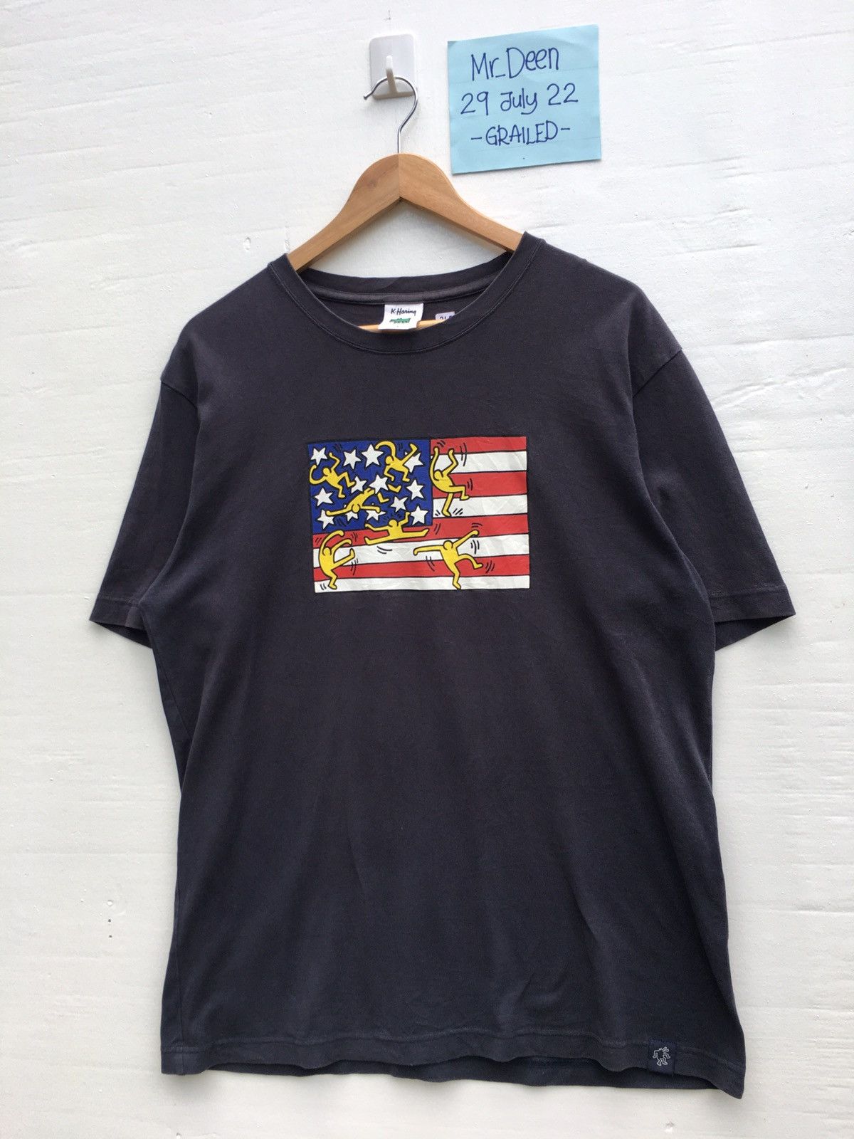 Keith Haring Vintage Keith Haring America Flag Tshirt Size US L / EU 52-54 / 3 - 4 Thumbnail