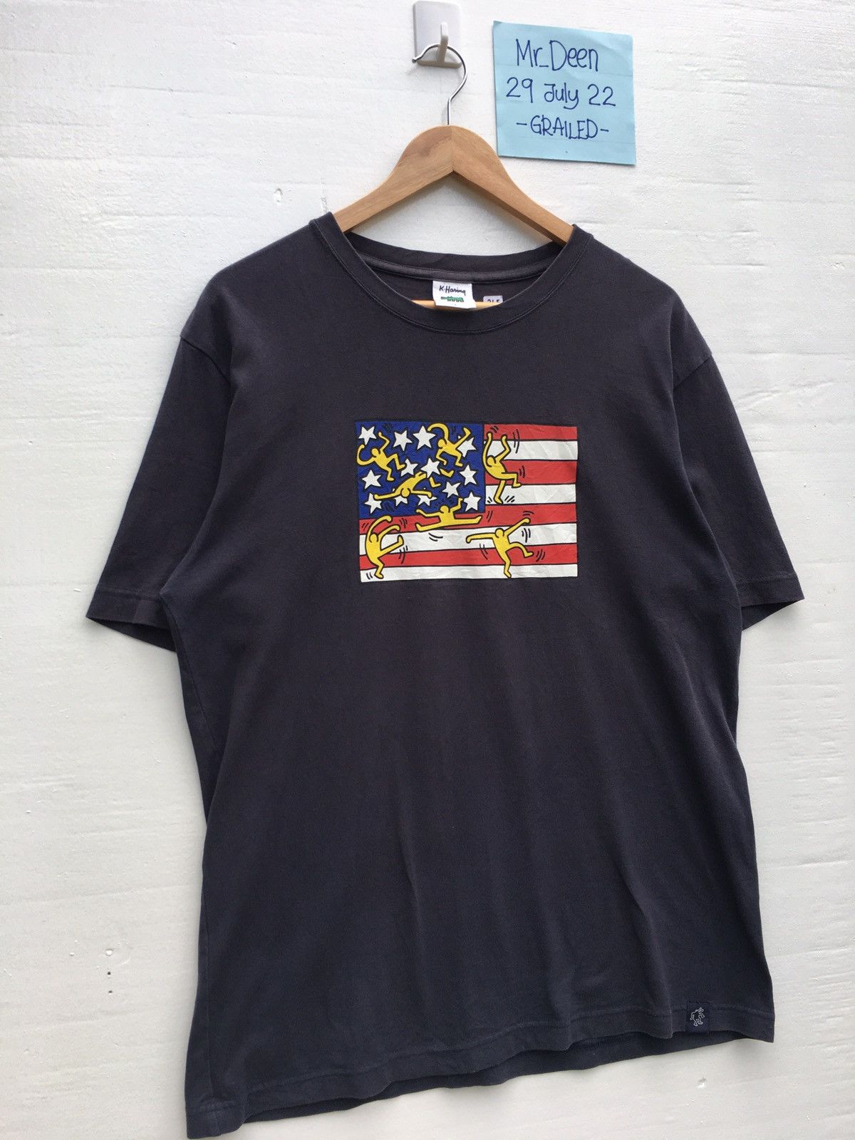 Keith Haring Vintage Keith Haring America Flag Tshirt Size US L / EU 52-54 / 3 - 3 Thumbnail