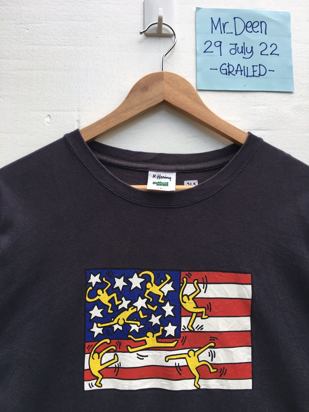 Keith Haring Vintage Keith Haring America Flag Tshirt Size US L / EU 52-54 / 3 - 6 Thumbnail