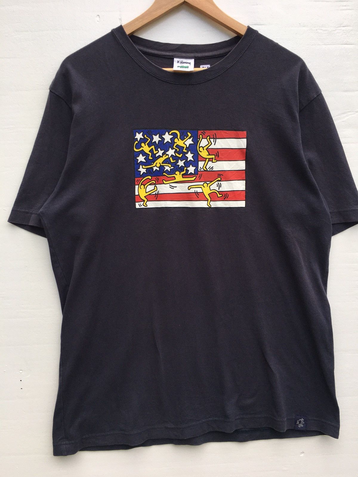 Keith Haring Vintage Keith Haring America Flag Tshirt Size US L / EU 52-54 / 3 - 5 Thumbnail