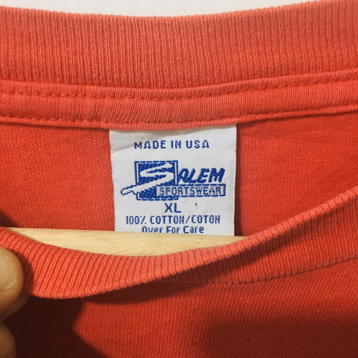 NBA Vintage Made USA Chicago Bulls Salem Sportwear t shirt Size US XL / EU 56 / 4 - 3 Thumbnail