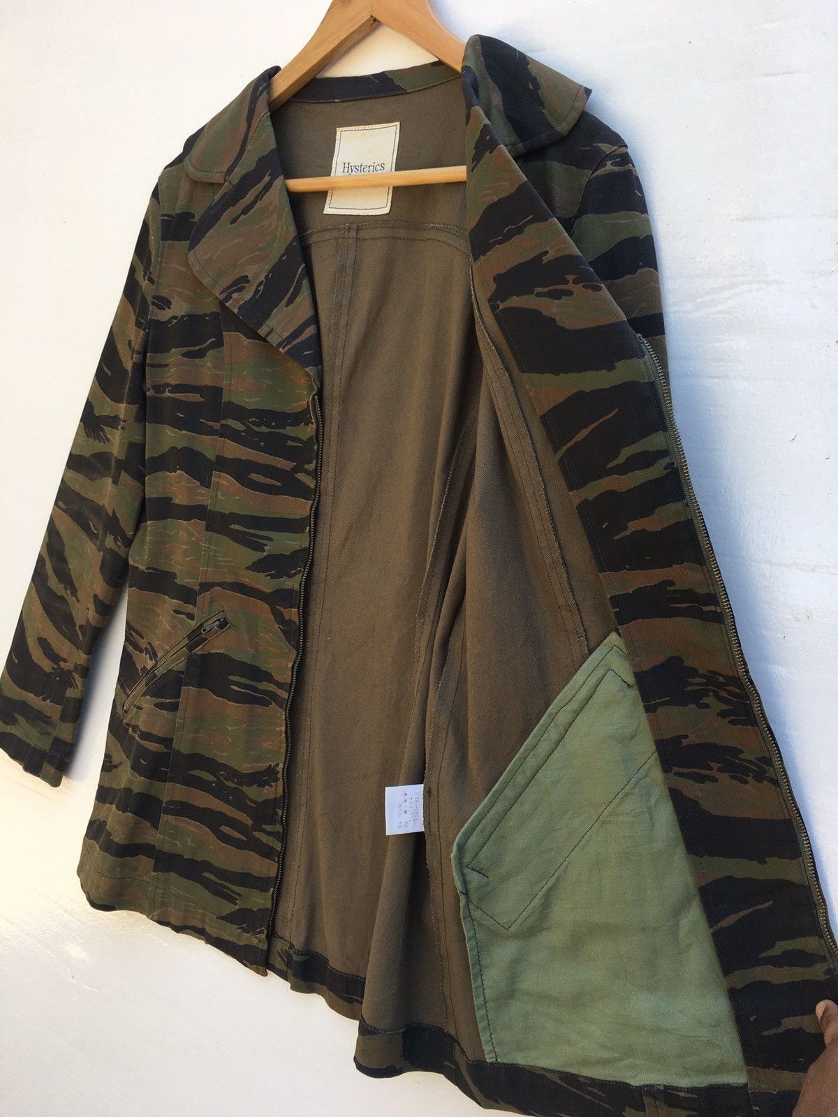 Hysteric Glamour Rare Vintage Hysteric Glamour Camo Jacket Size US S / EU 44-46 / 1 - 12 Thumbnail