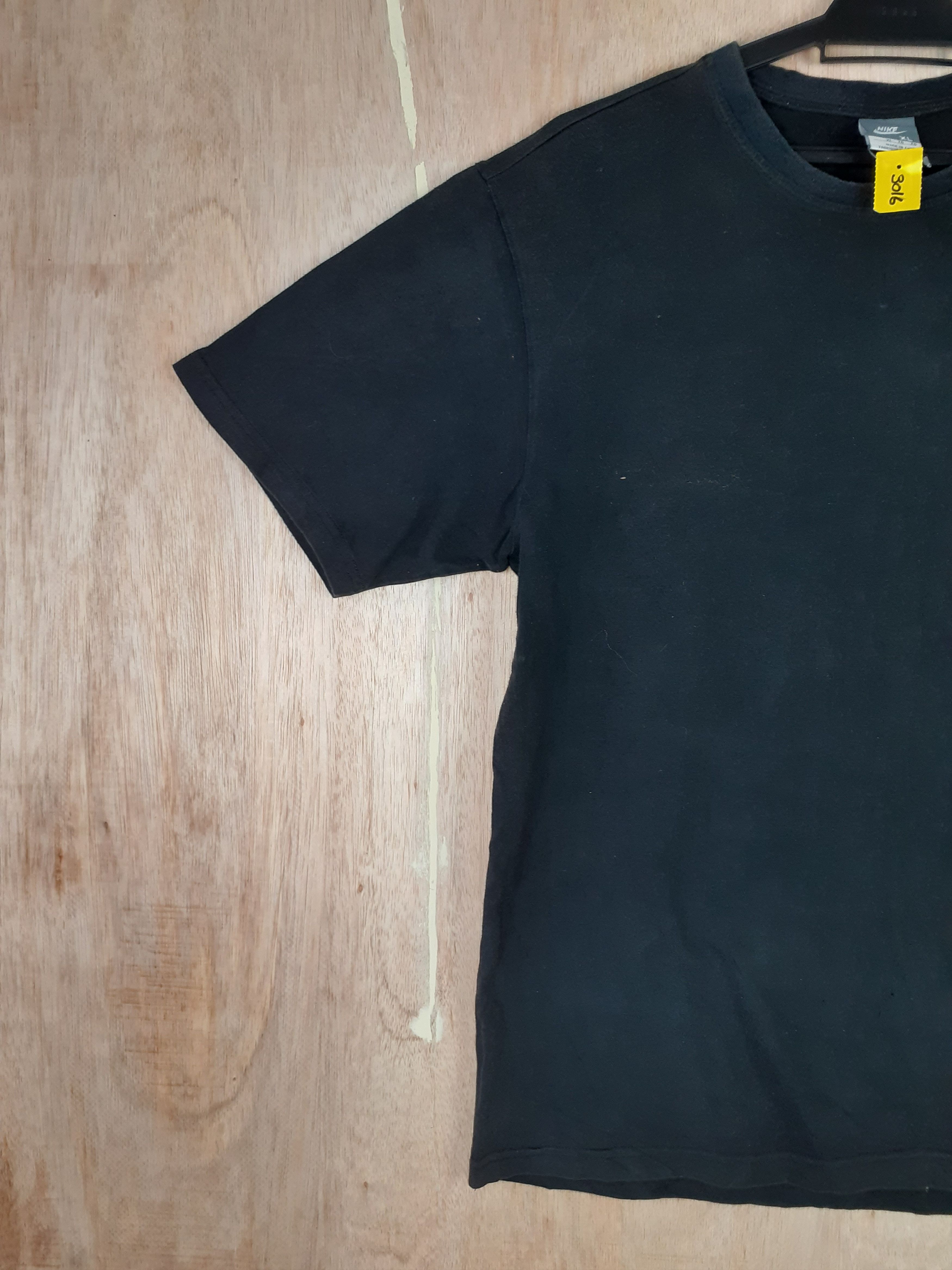 Nike × Vintage Nike black T-shirt #3016 Size US L / EU 52-54 / 3 - 4 Thumbnail