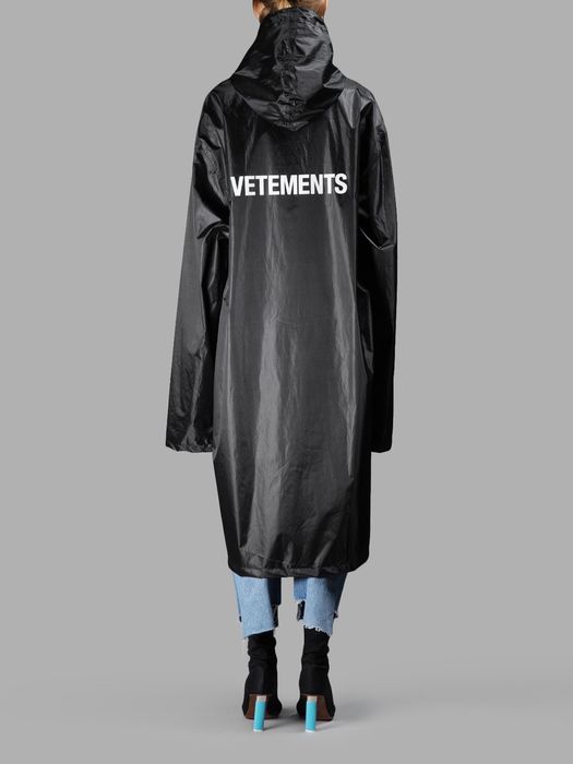 Vetements raincoat clearance black