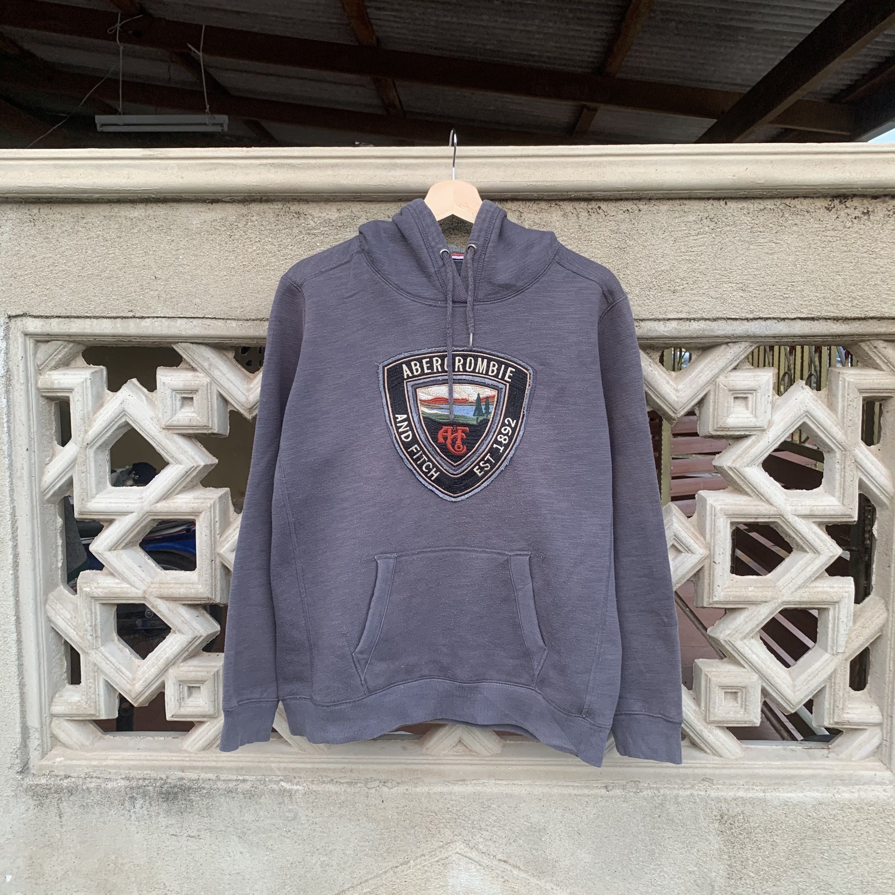 Abercrombie & Fitch Vintage Abercrombie & Fitch Big Patches Pullover Hooded Size US L / EU 52-54 / 3 - 1 Thumbnail