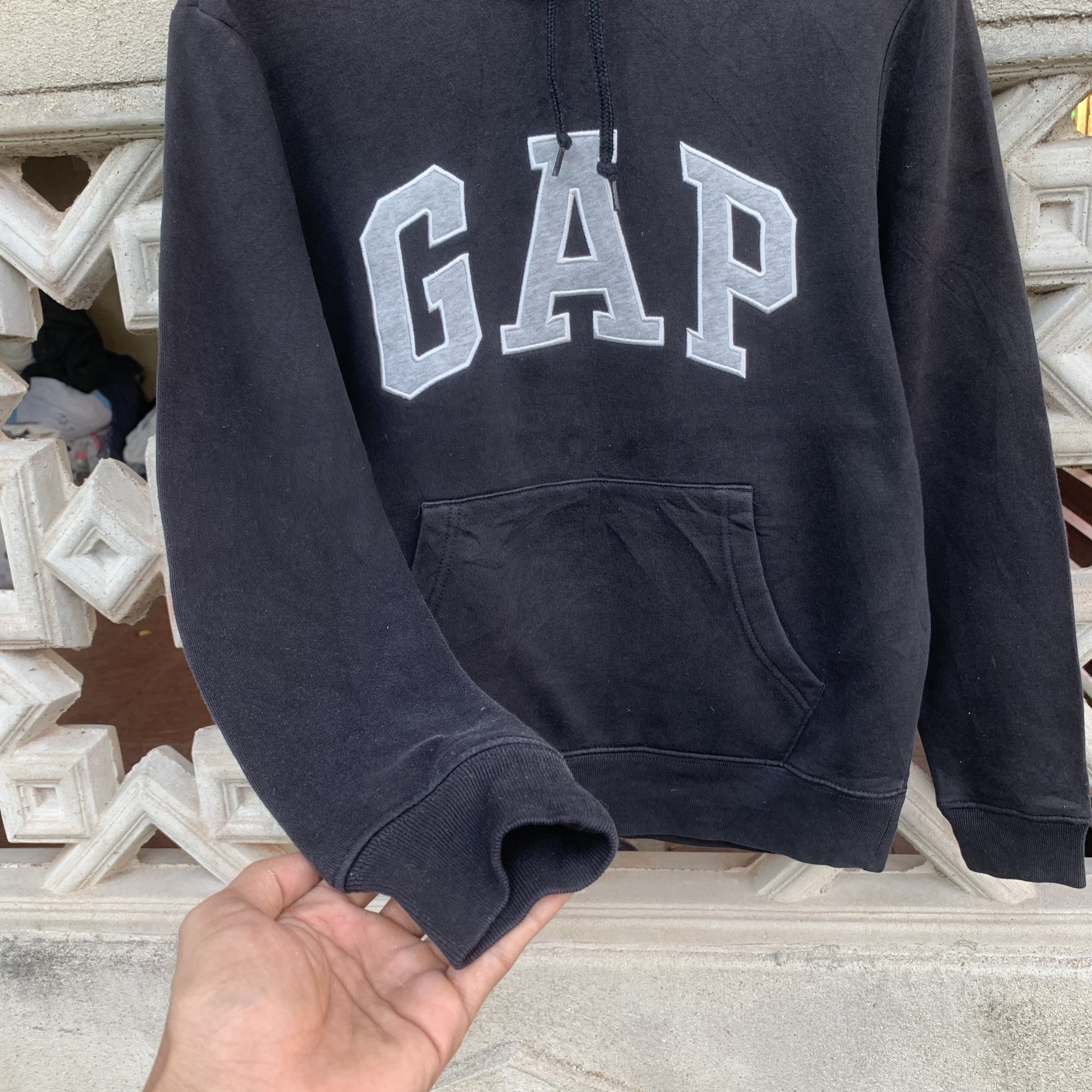 Gap Vintage Gap Spell Out Black Hooded Pullover Sweatshirts Size US M / EU 48-50 / 2 - 3 Thumbnail