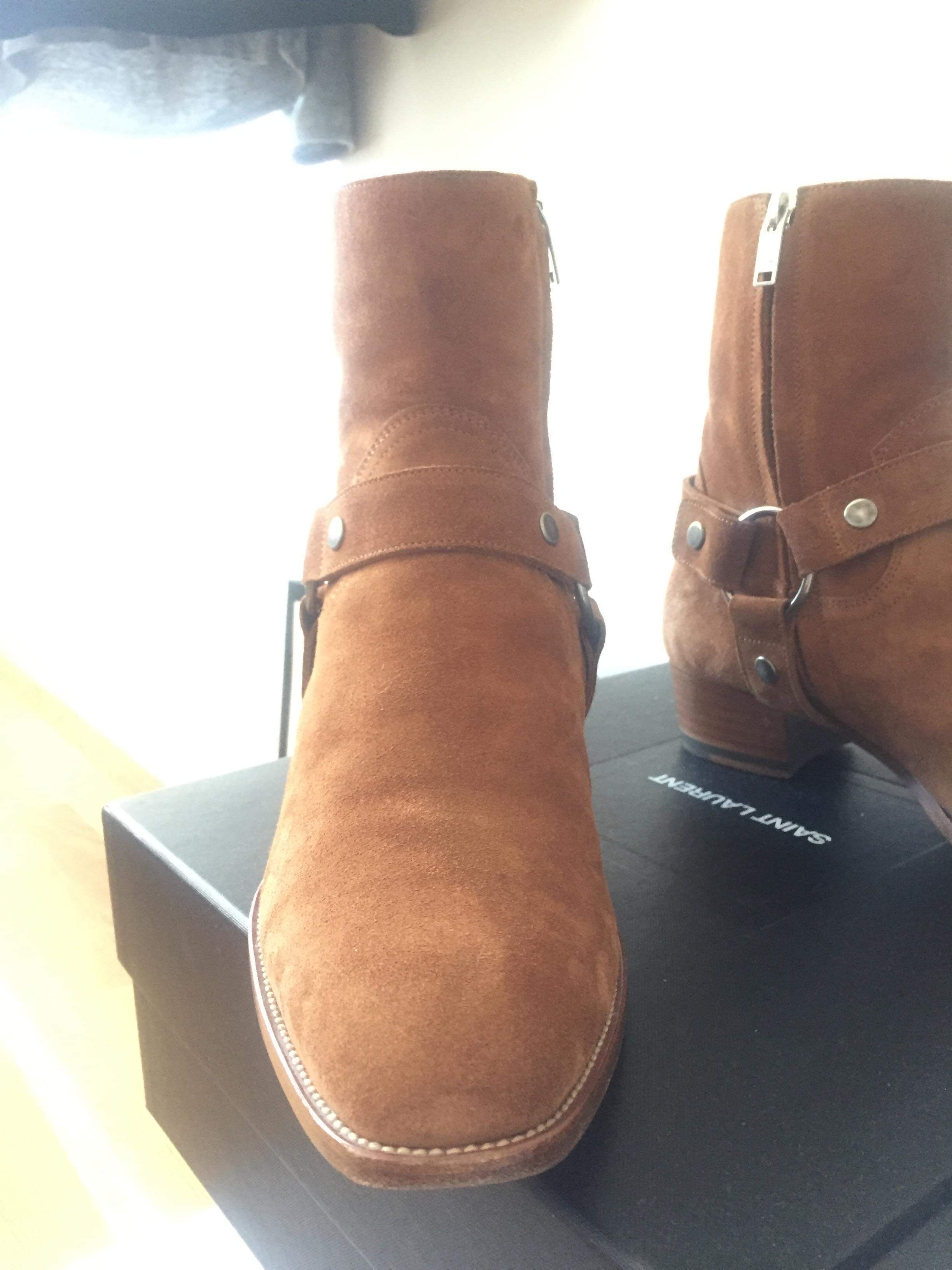 Saint Laurent Paris Saint Laurent Paris Wyatt 40 Harness Size US 6 / EU 39 - 11 Thumbnail