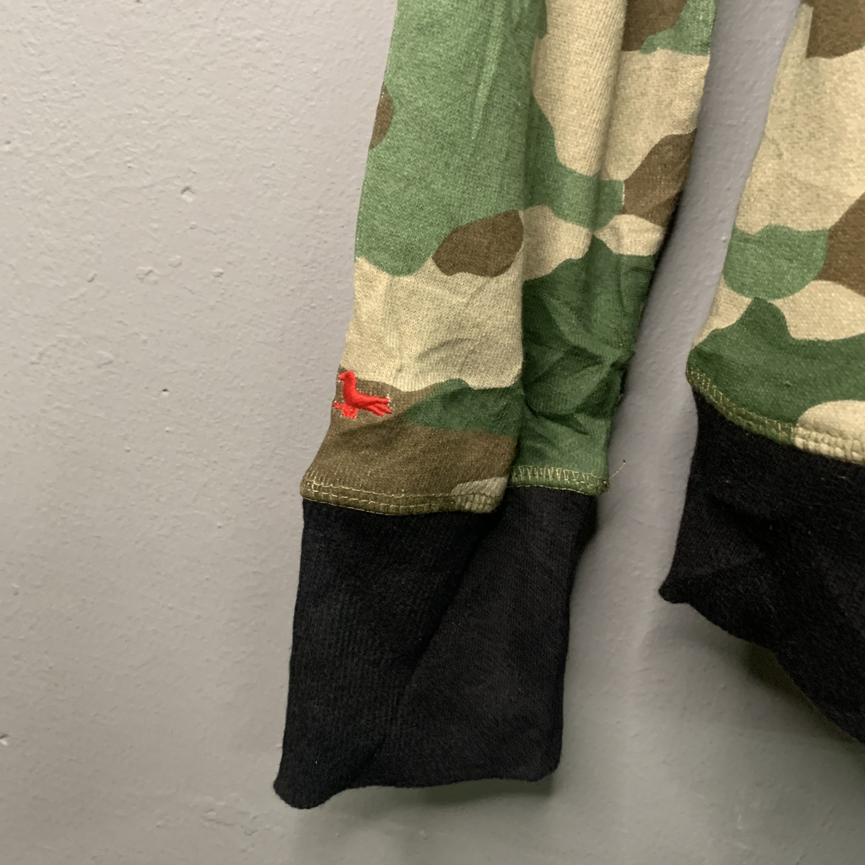 Japanese Brand Vintage Modern Amusement Small Logo Camouflage Hooded Size US M / EU 48-50 / 2 - 8 Thumbnail