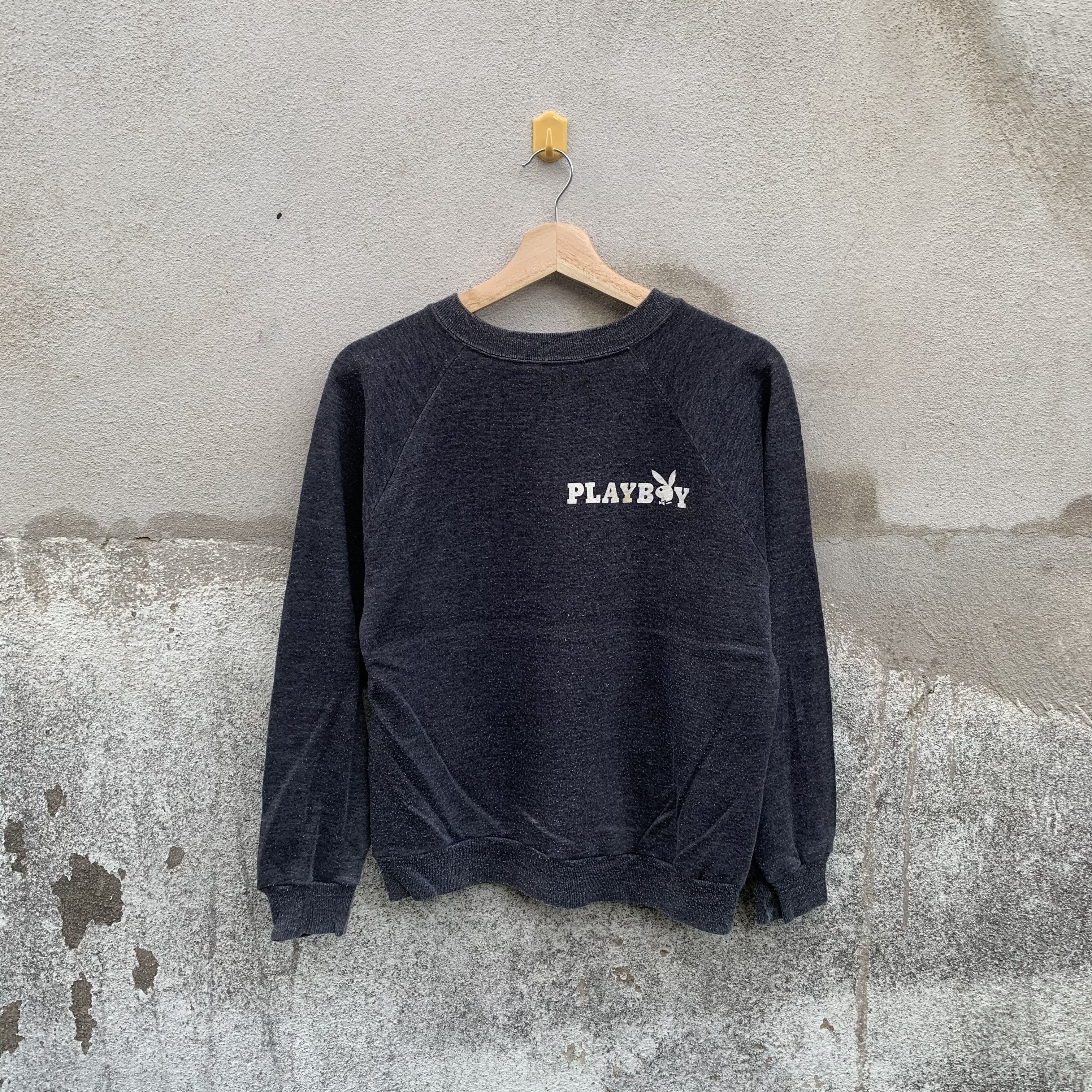 Playboy Vintage 90s Playboy Cropped Crewneck Pullover Sweatshirt Size US M / EU 48-50 / 2 - 1 Thumbnail