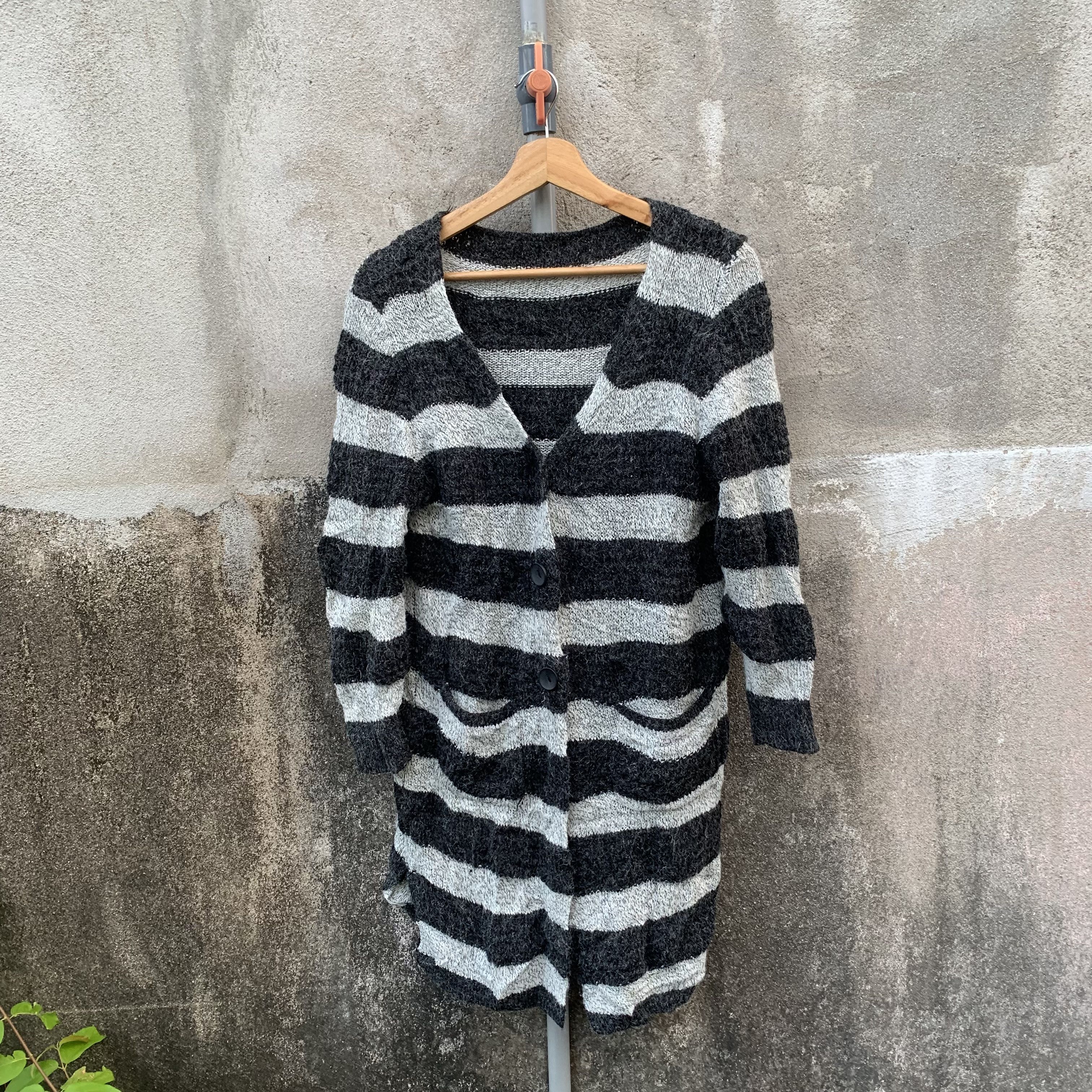 If Six Was Nine MOHAIR! Japanese Vintage Sweater Striped Jumper Cardigan Size US S / EU 44-46 / 1 - 1 Thumbnail