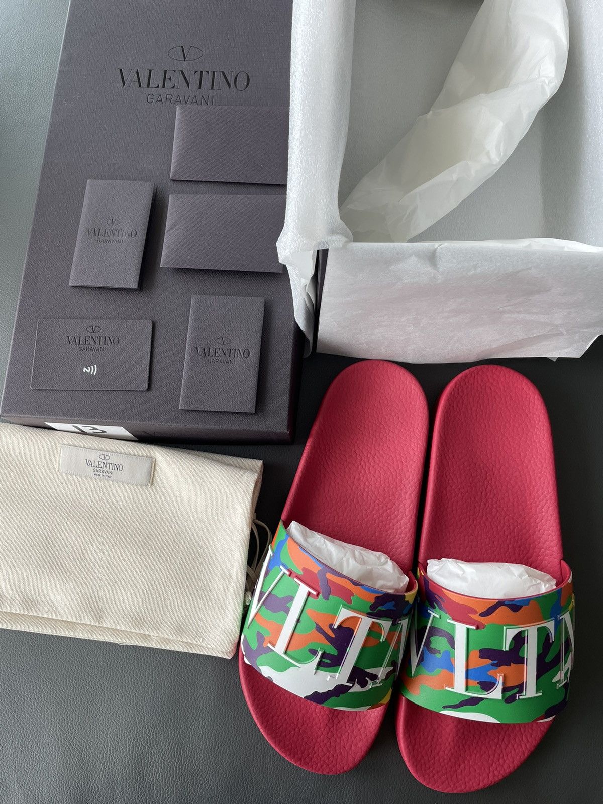 Giovanni Valentino × Valentino Brand New Camouflage Valentino Runway Slides Size US 10 / EU 43 - 13 Thumbnail
