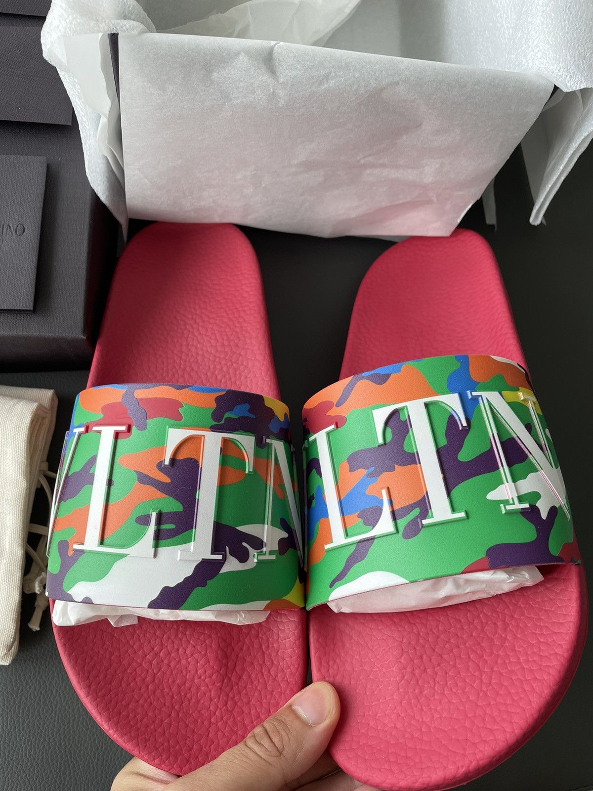 Giovanni Valentino × Valentino Brand New Camouflage Valentino Runway Slides Size US 10 / EU 43 - 14 Thumbnail