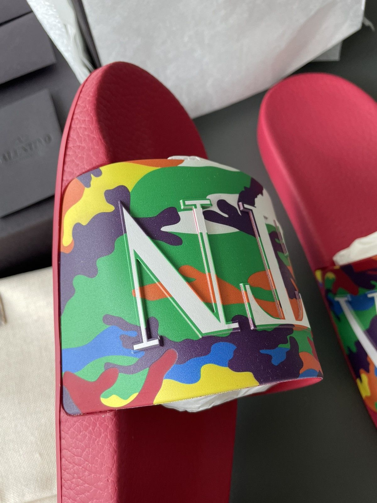 Giovanni Valentino × Valentino Brand New Camouflage Valentino Runway Slides Size US 10 / EU 43 - 4 Thumbnail