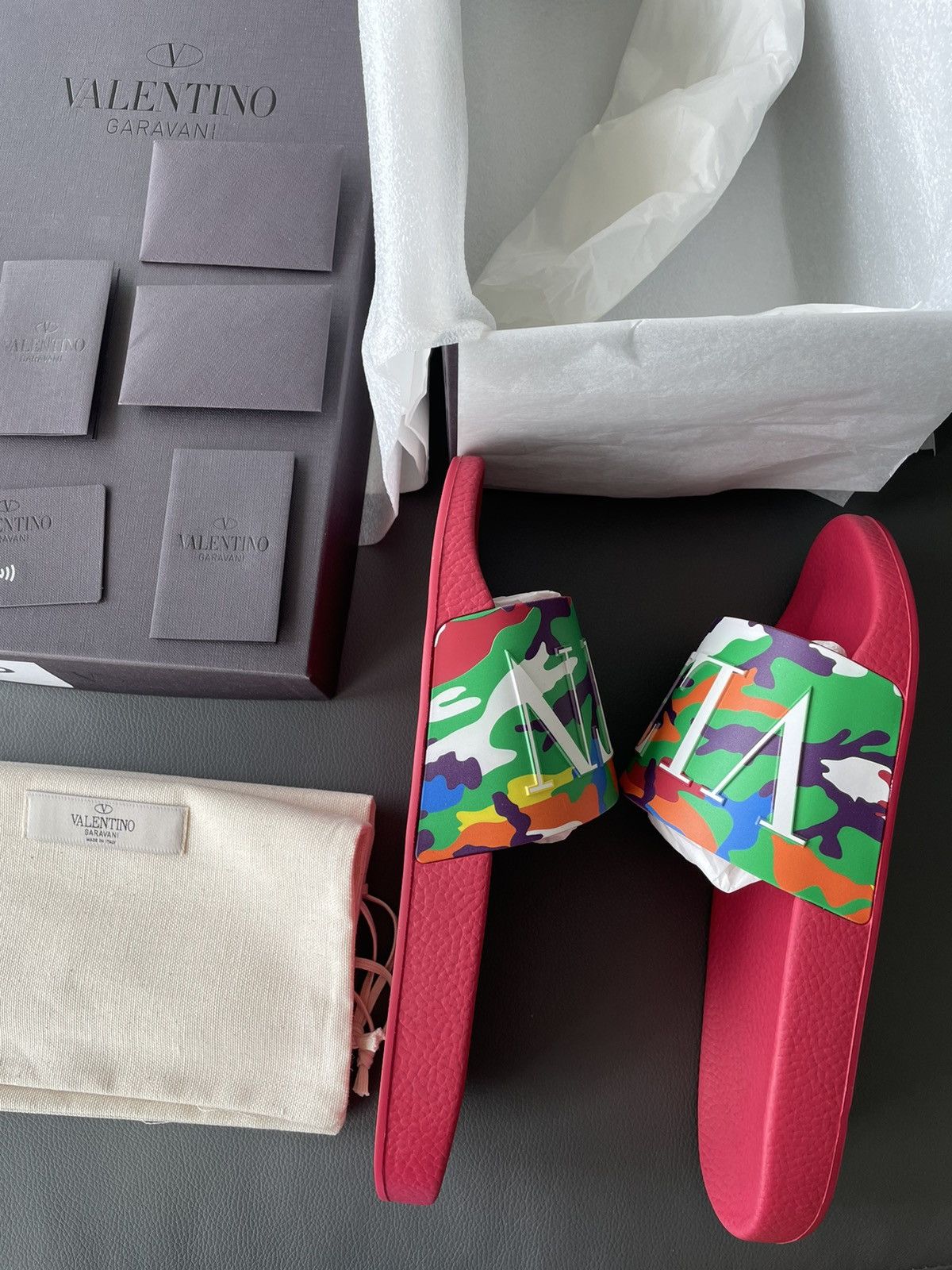 Giovanni Valentino × Valentino Brand New Camouflage Valentino Runway Slides Size US 10 / EU 43 - 20 Thumbnail