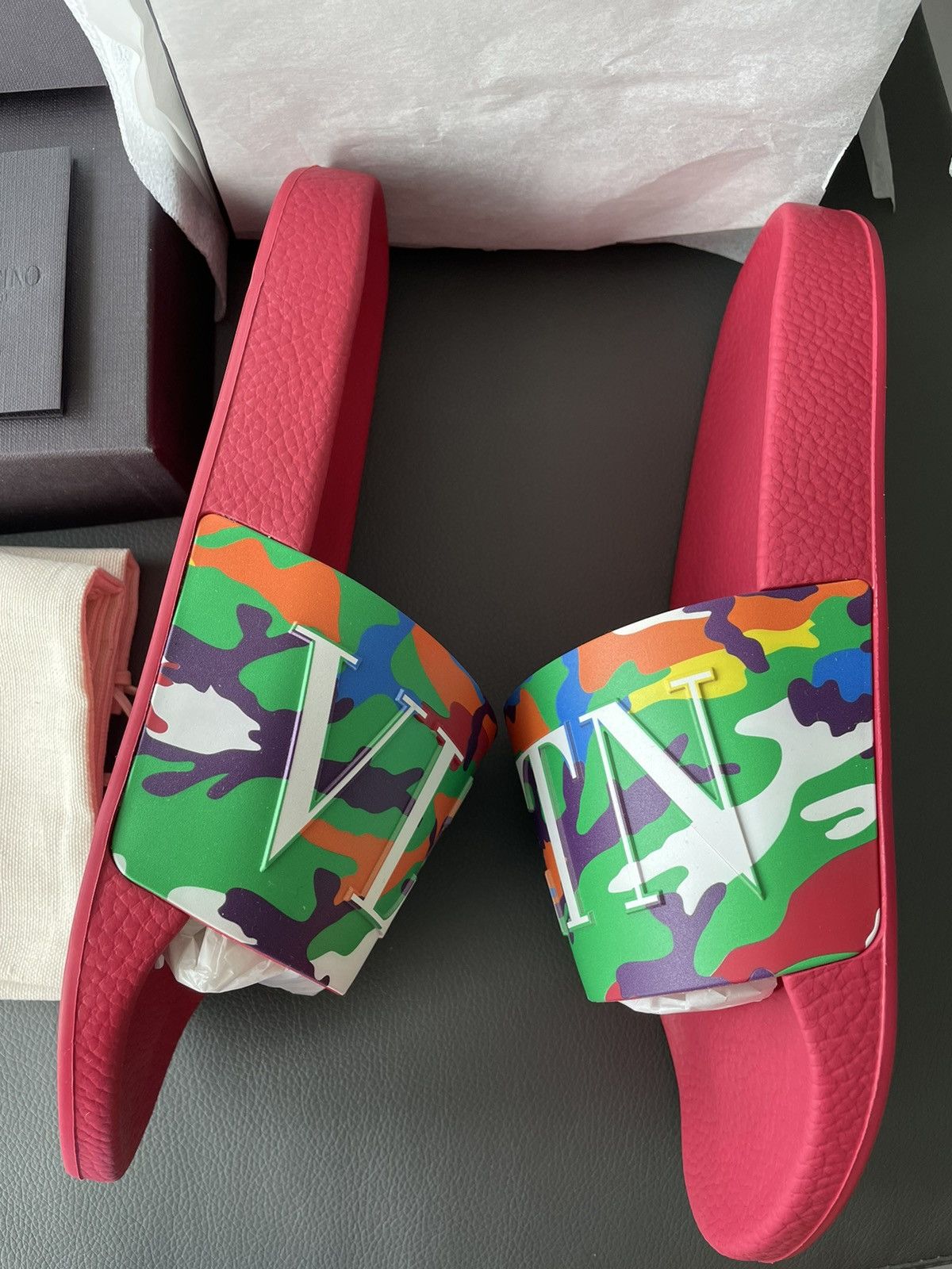 Giovanni Valentino × Valentino Brand New Camouflage Valentino Runway Slides Size US 10 / EU 43 - 15 Thumbnail