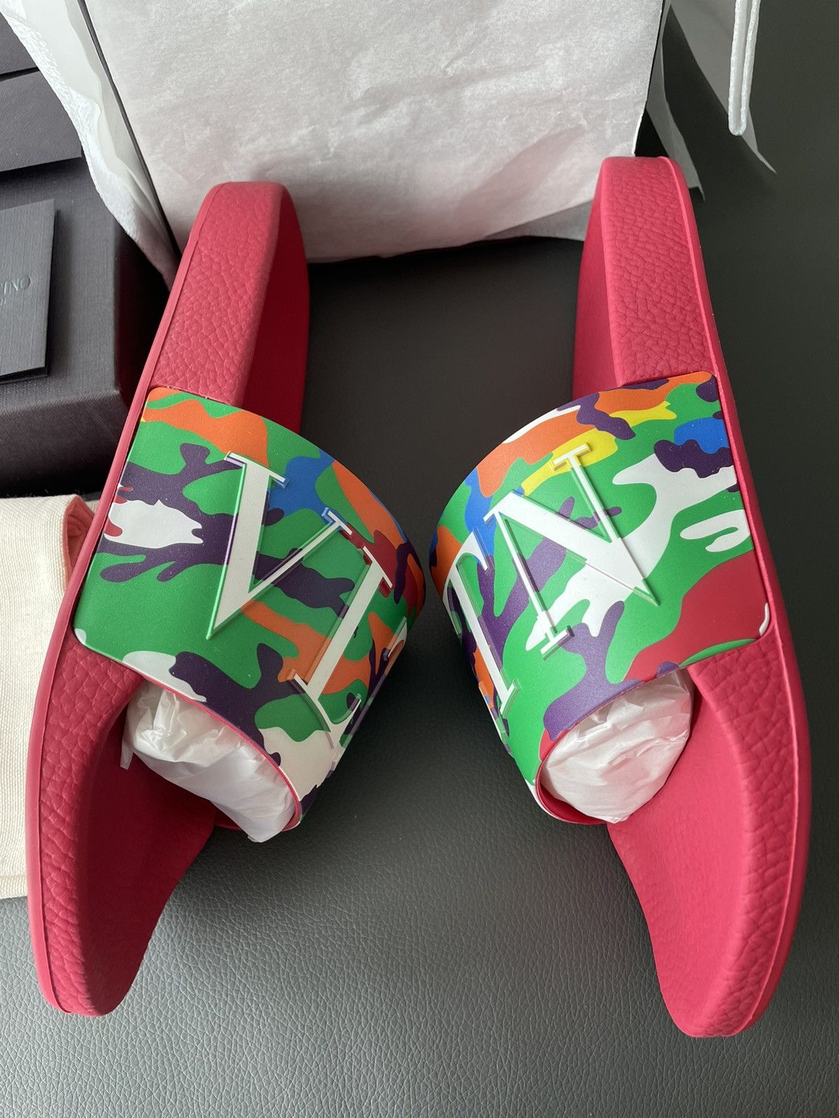 Giovanni Valentino × Valentino Brand New Camouflage Valentino Runway Slides Size US 10 / EU 43 - 16 Thumbnail