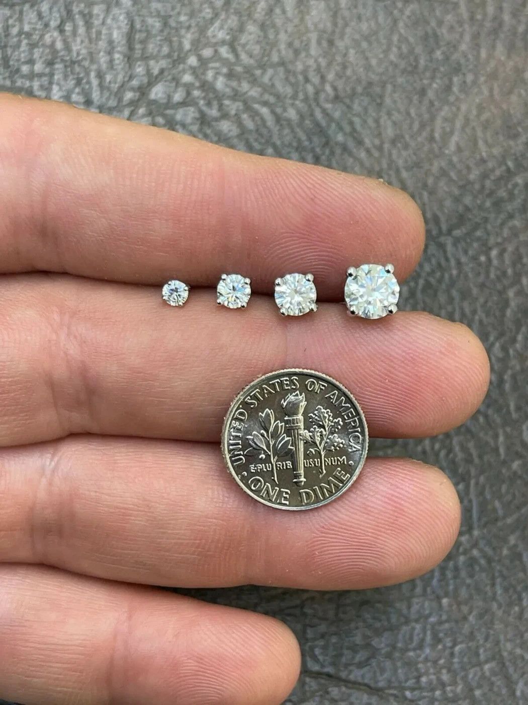Other Moissanite Stud Earrings Pass Diamond Test Size 0.2-2ct Size ONE SIZE - 6 Thumbnail
