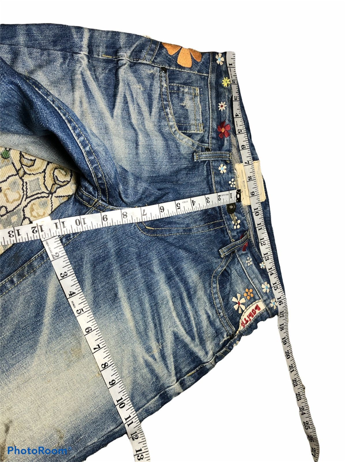 Other EMBROIDERY FLOWER DENIN BY LOLITA JEANS Size US 33 - 8 Thumbnail